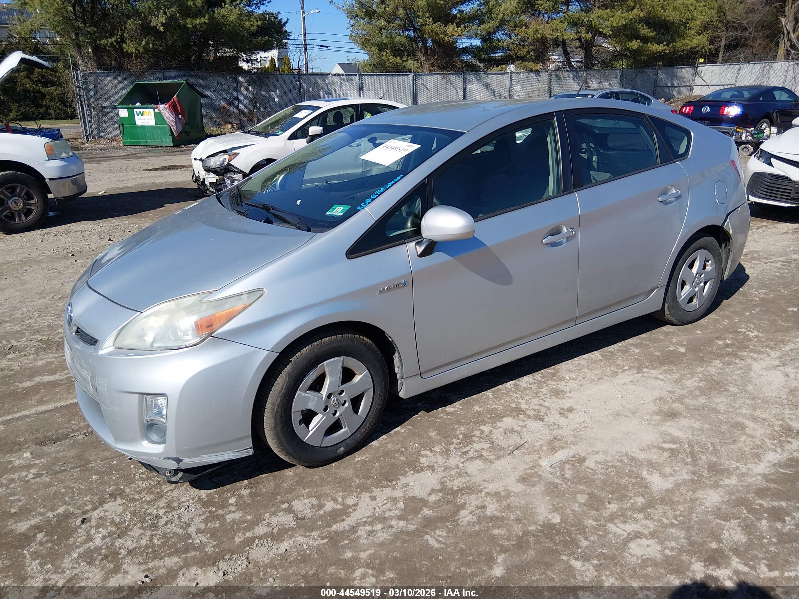 TOYOTA PRIUS image 2