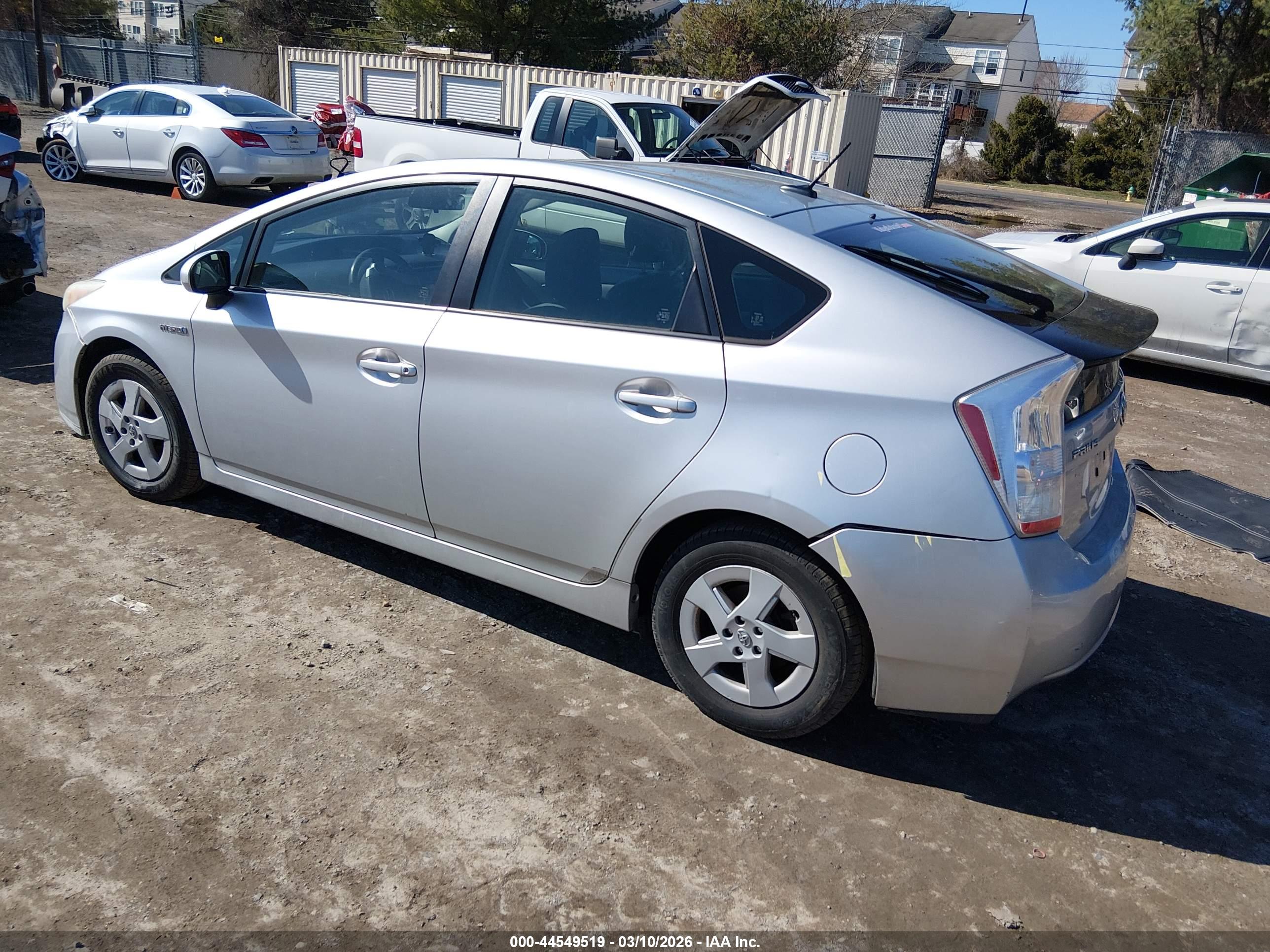 TOYOTA PRIUS image 3
