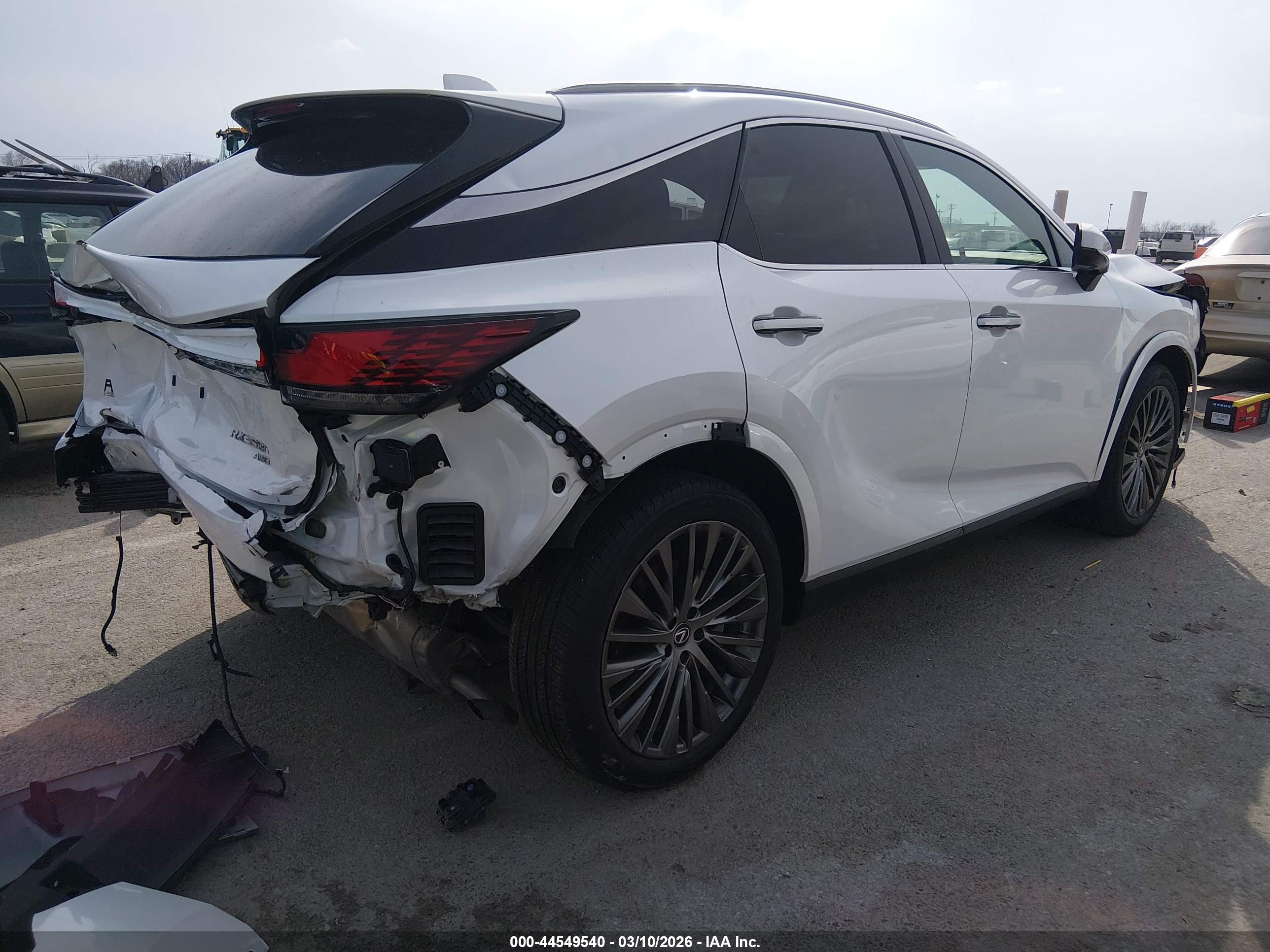 LEXUS RX image 4