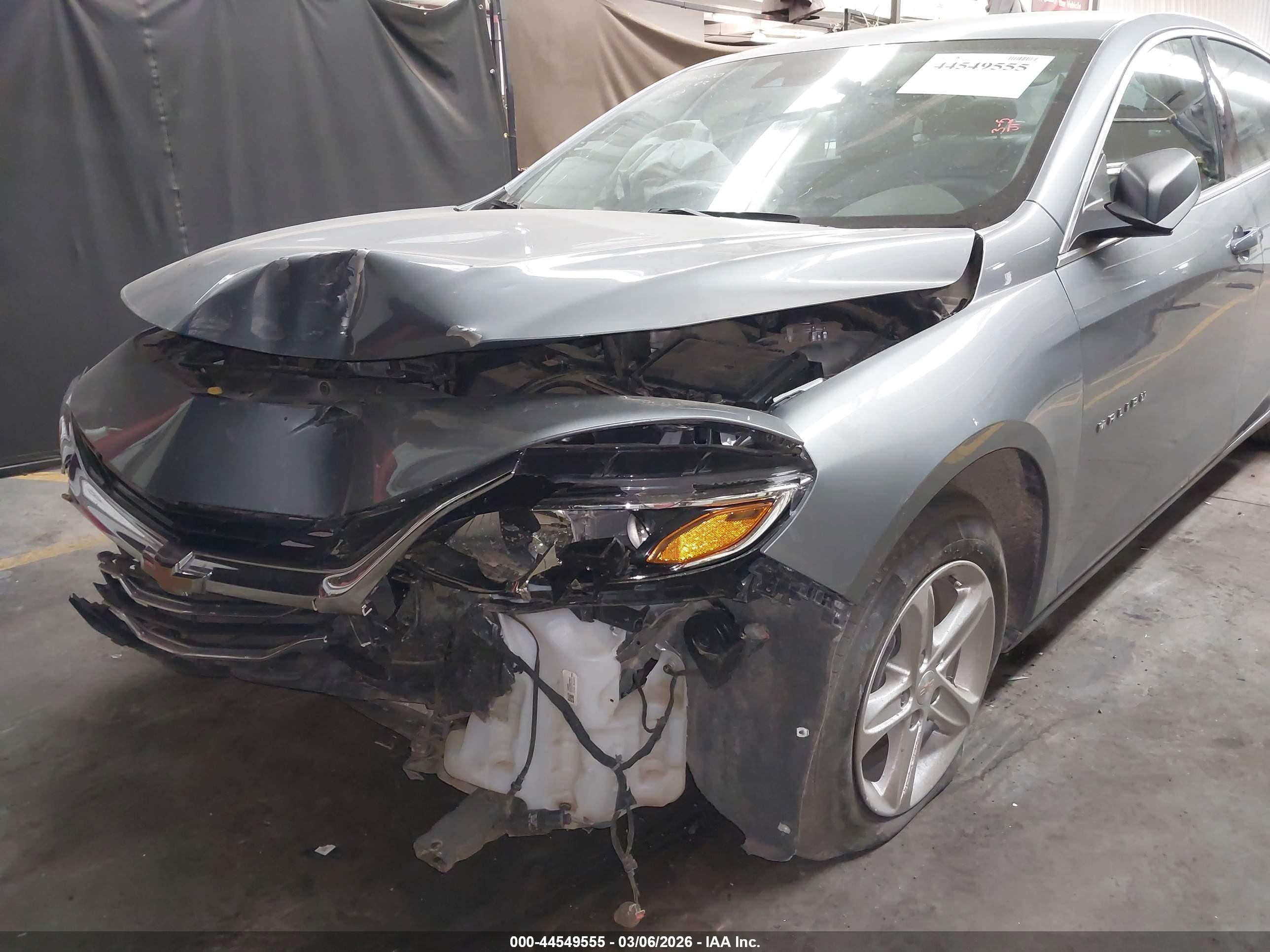 CHEVROLET MALIBU image 6