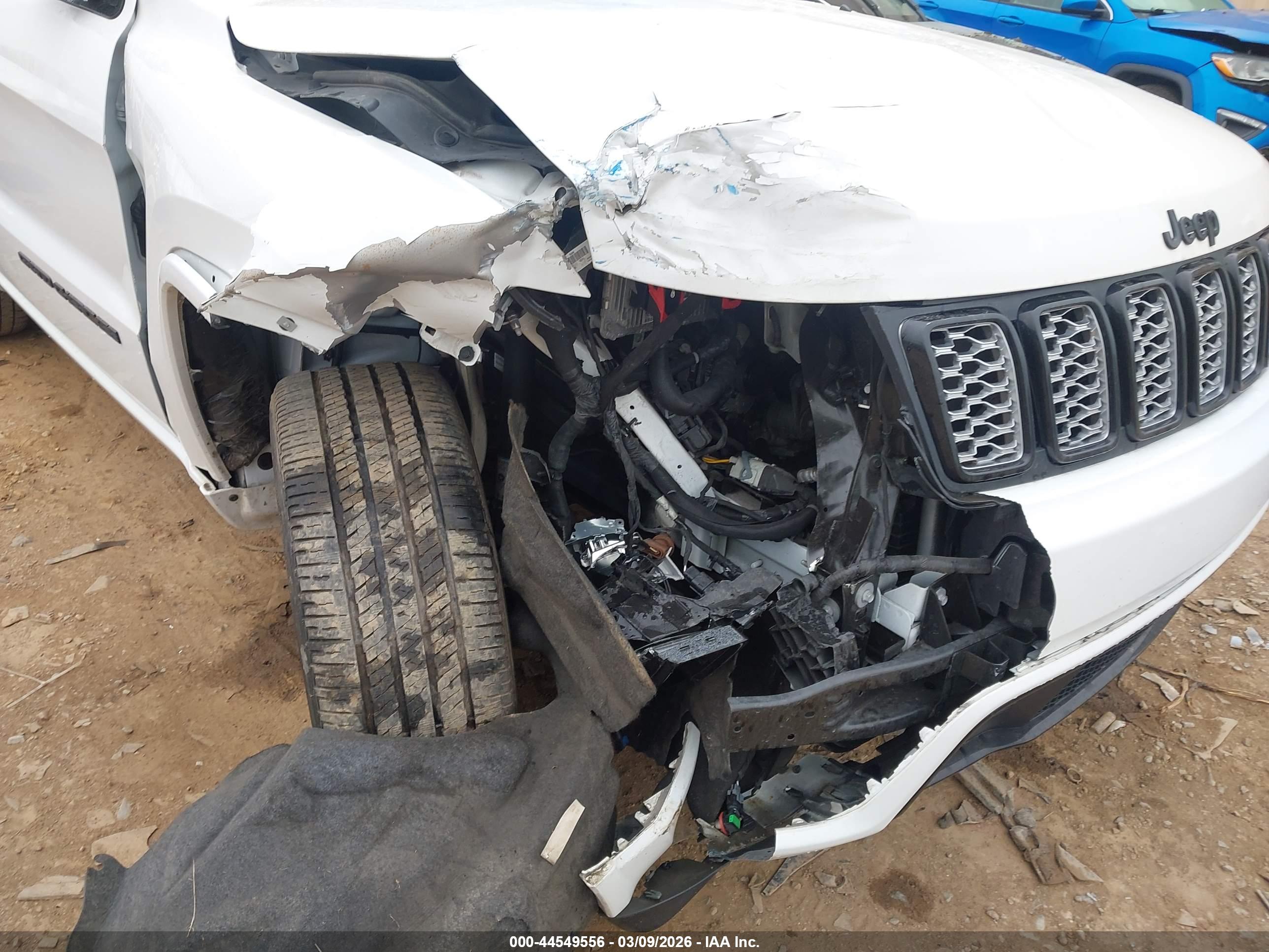 JEEP GRAND image 6