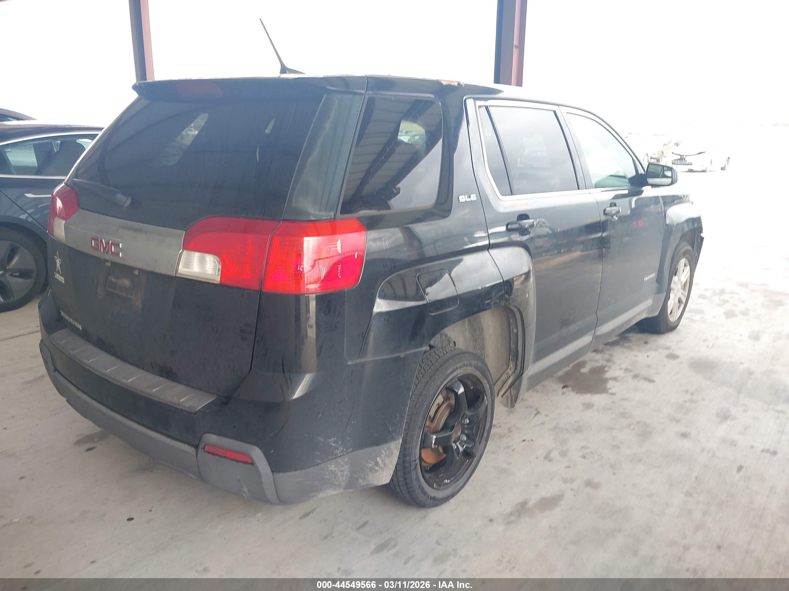 GMC TERRAIN image 4