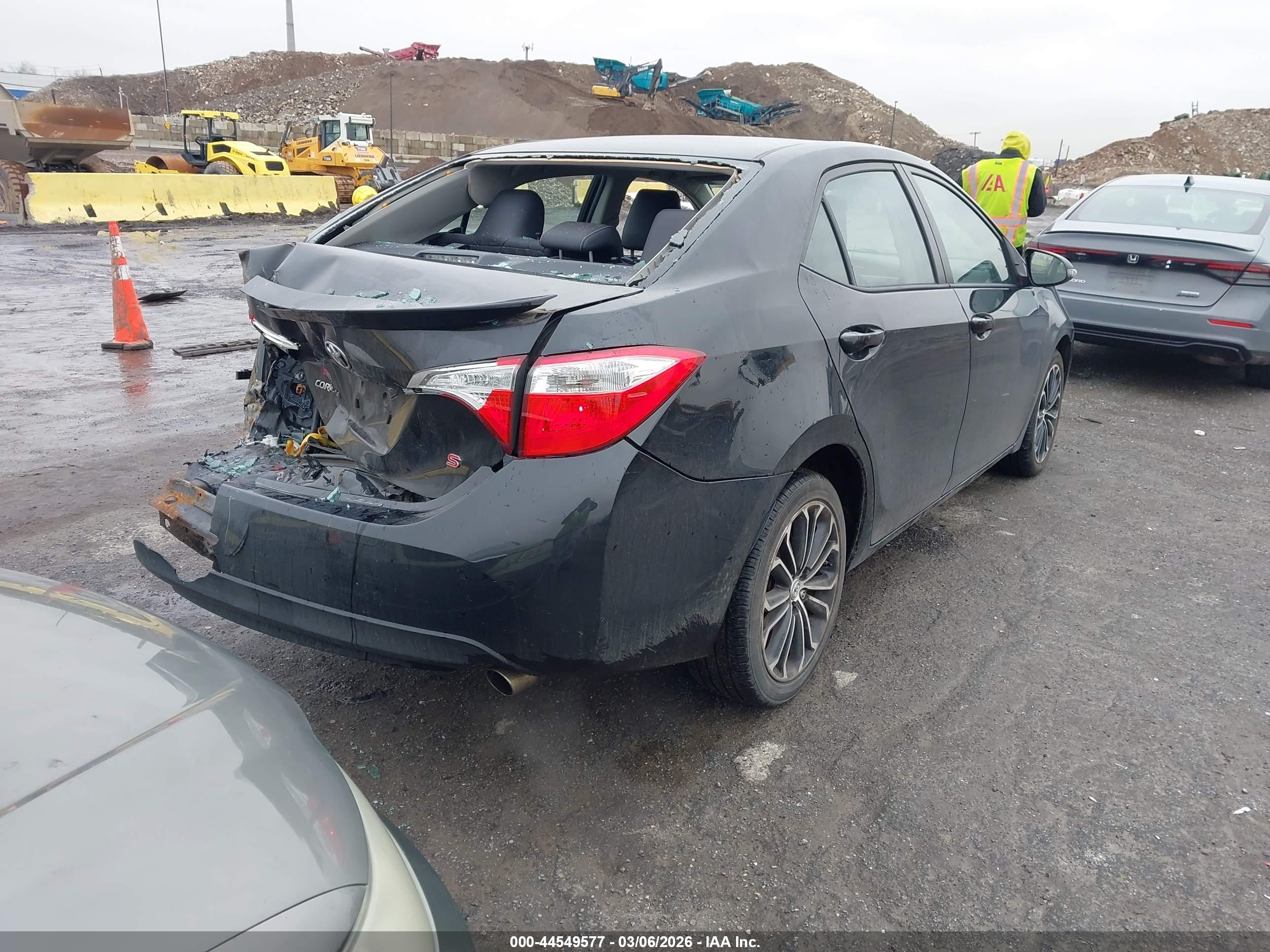 TOYOTA COROLLA image 4