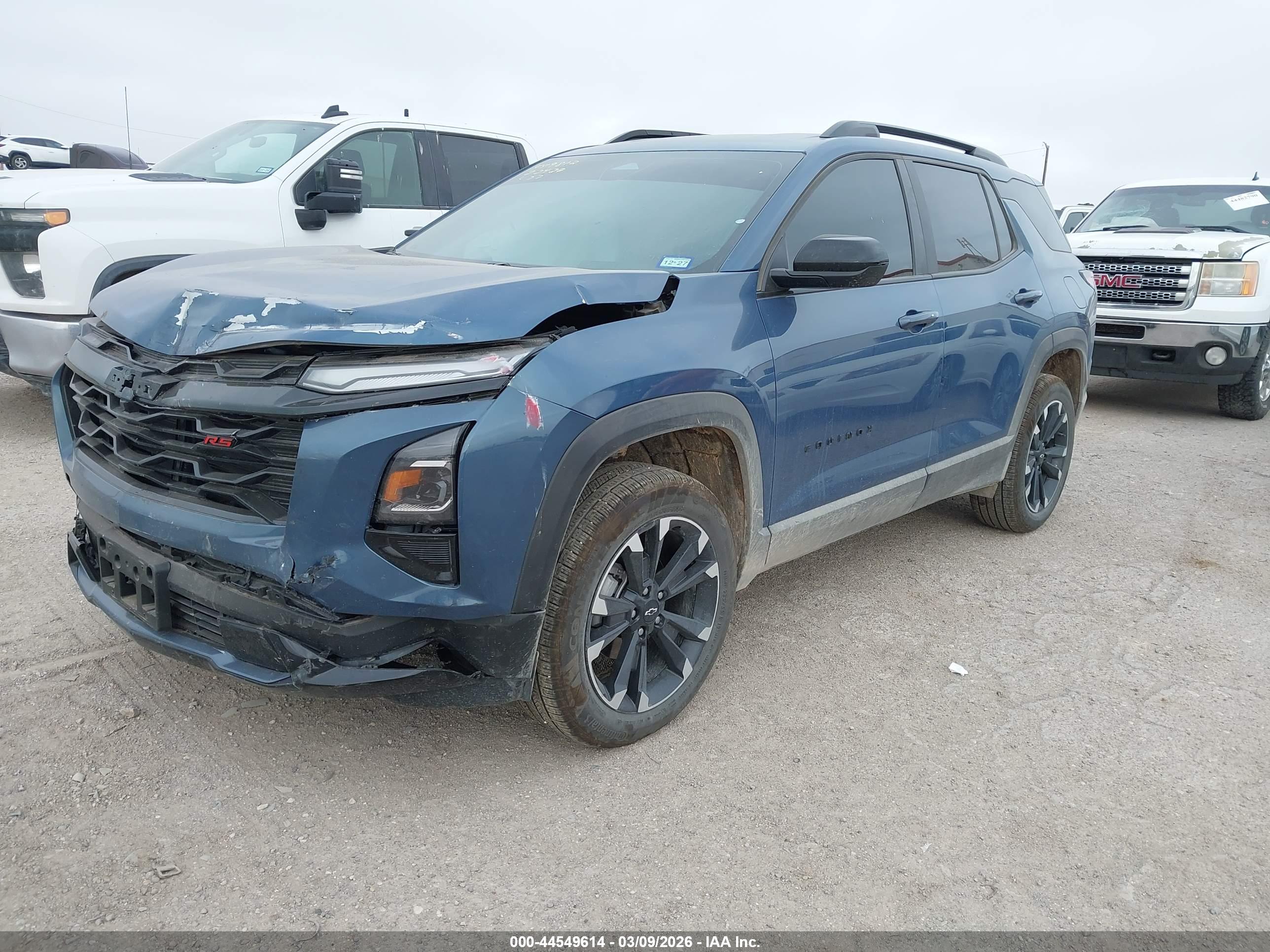 CHEVROLET EQUINOX image 2