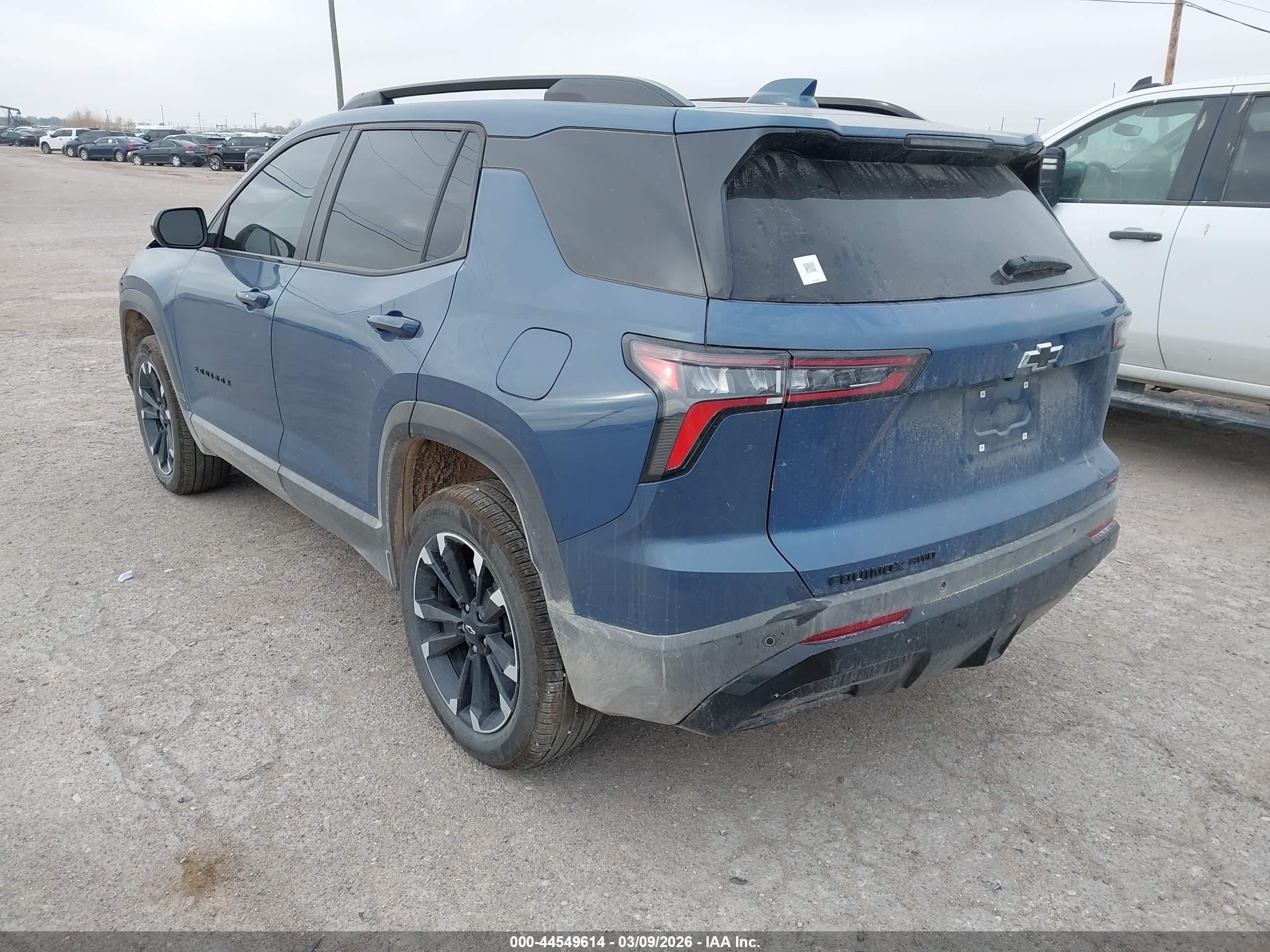 CHEVROLET EQUINOX image 3