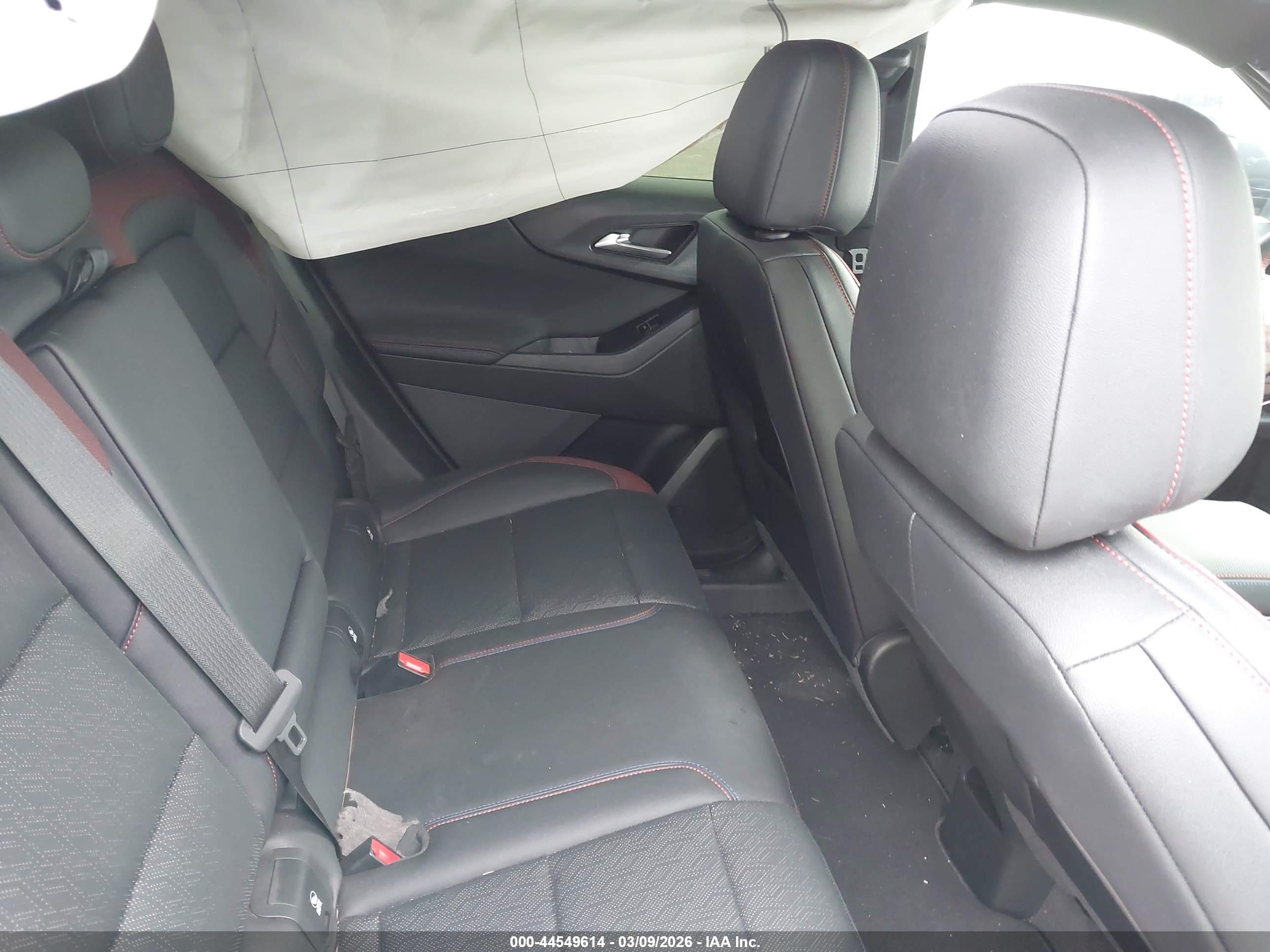 CHEVROLET EQUINOX image 8