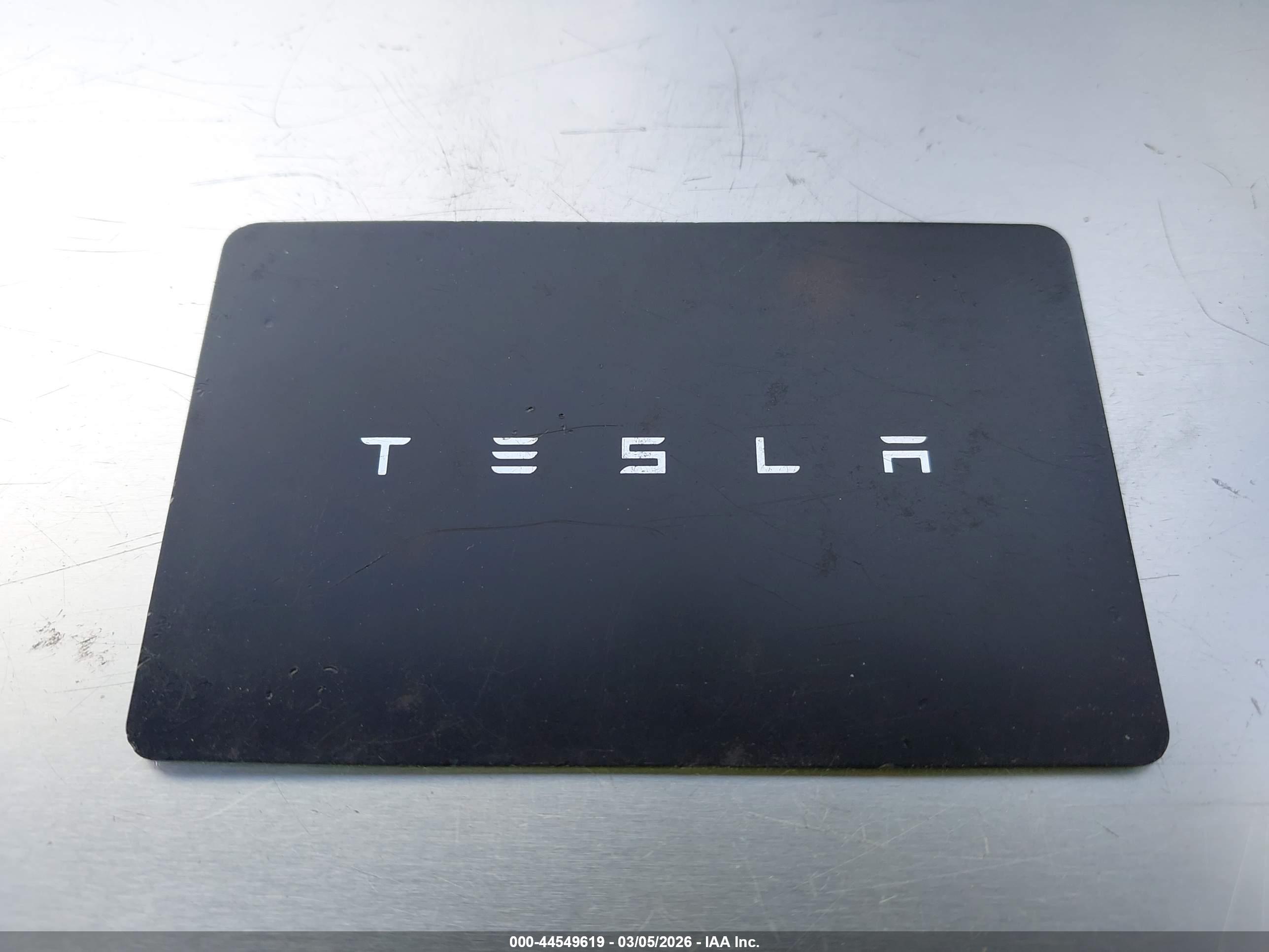 TESLA MODEL image 11