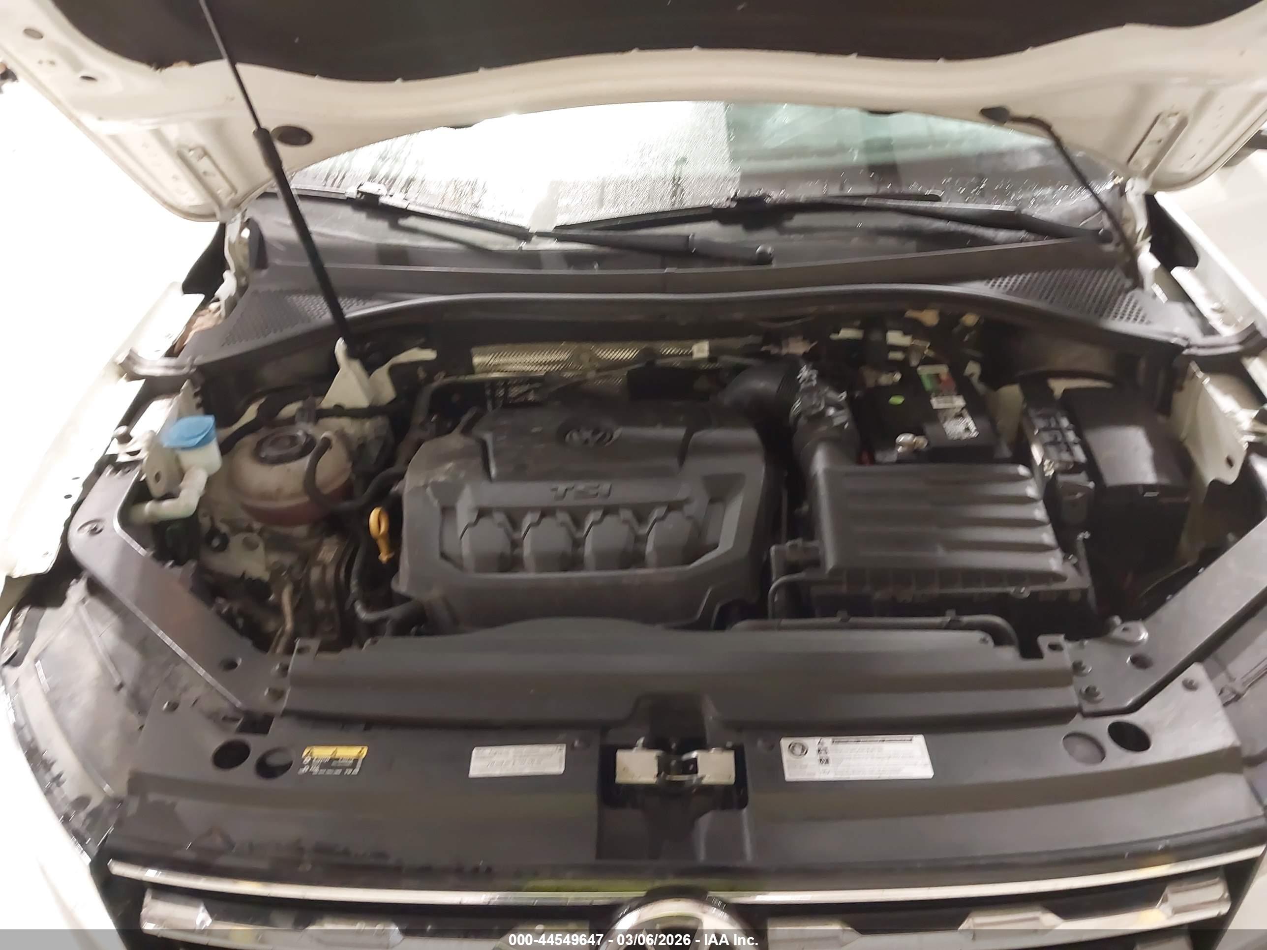 VOLKSWAGEN TIGUAN image 10