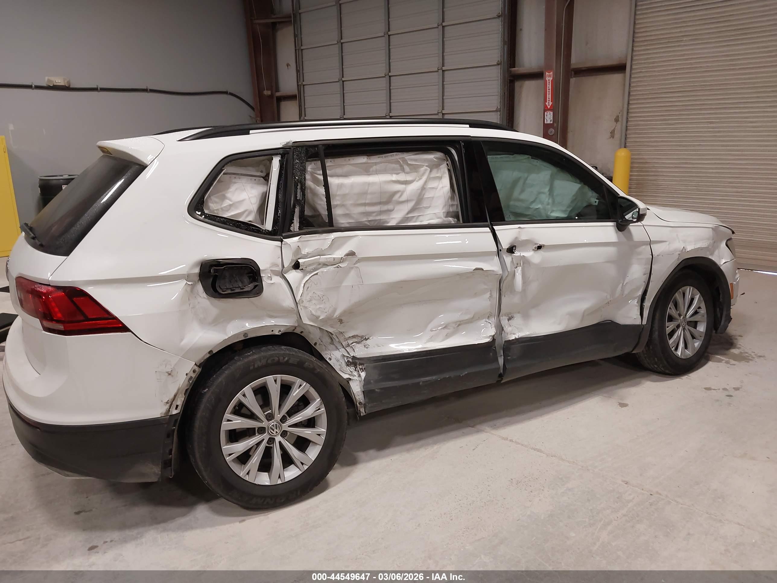VOLKSWAGEN TIGUAN image 6