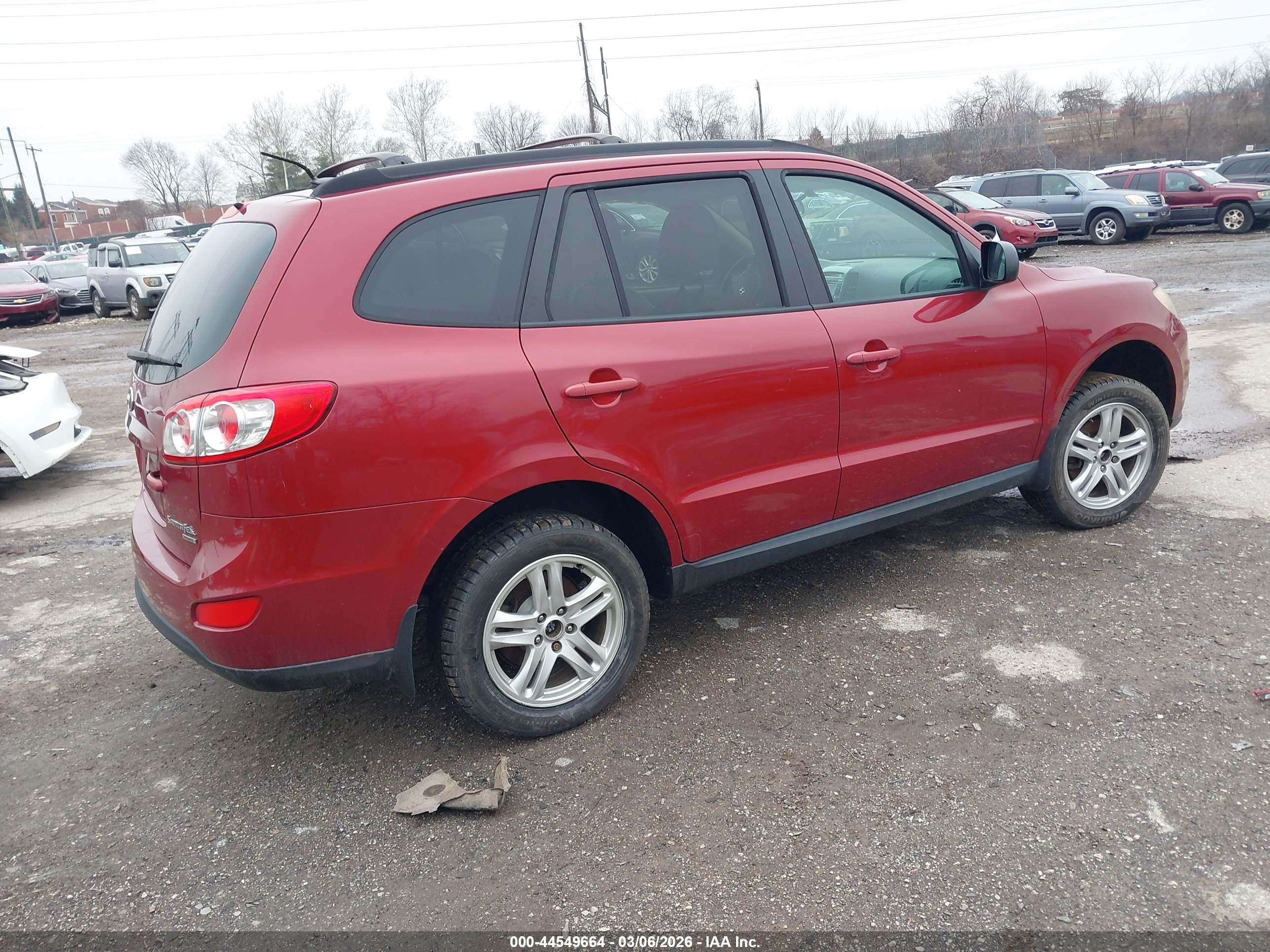 HYUNDAI SANTA image 4