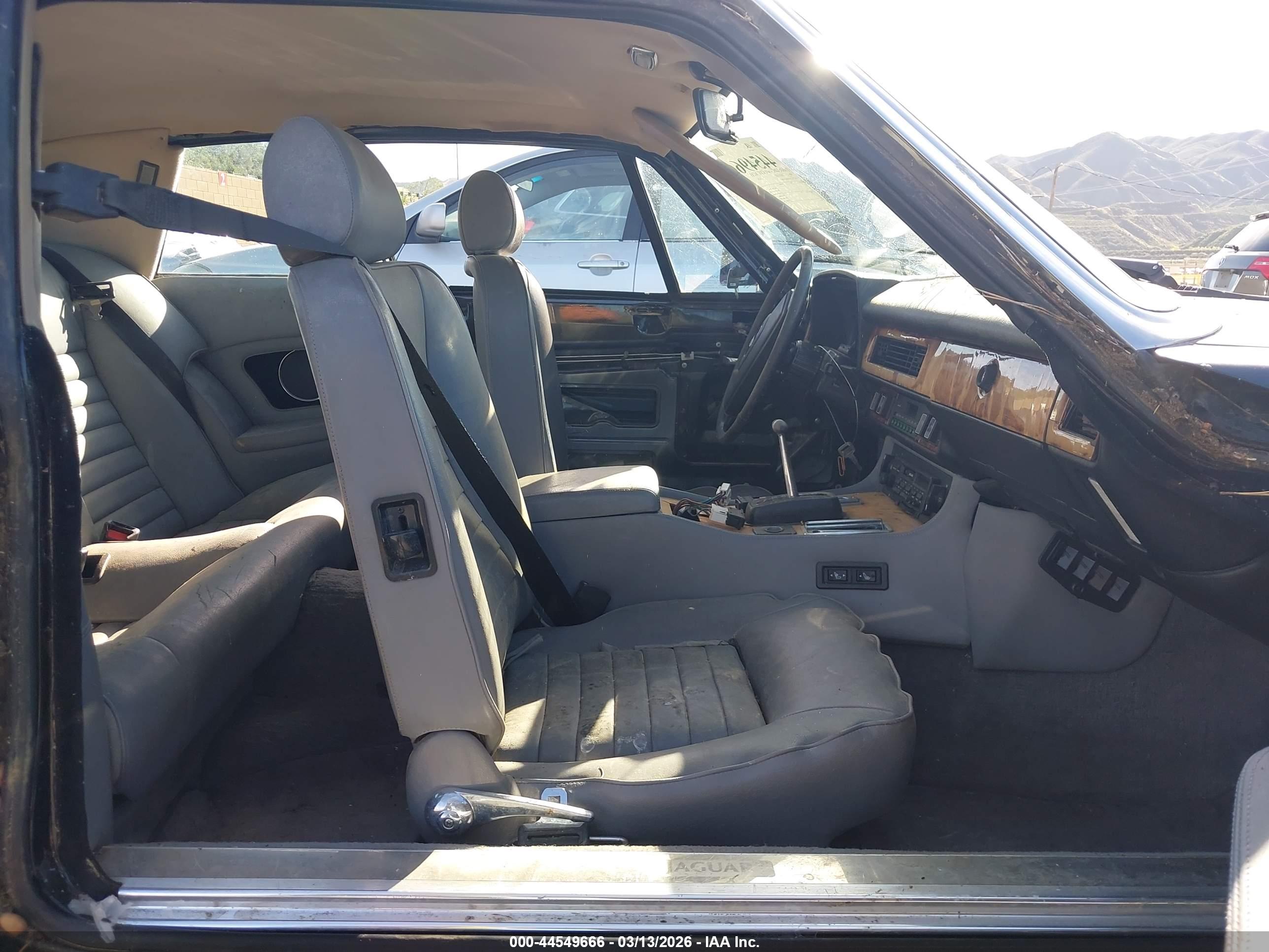 JAGUAR XJS image 5