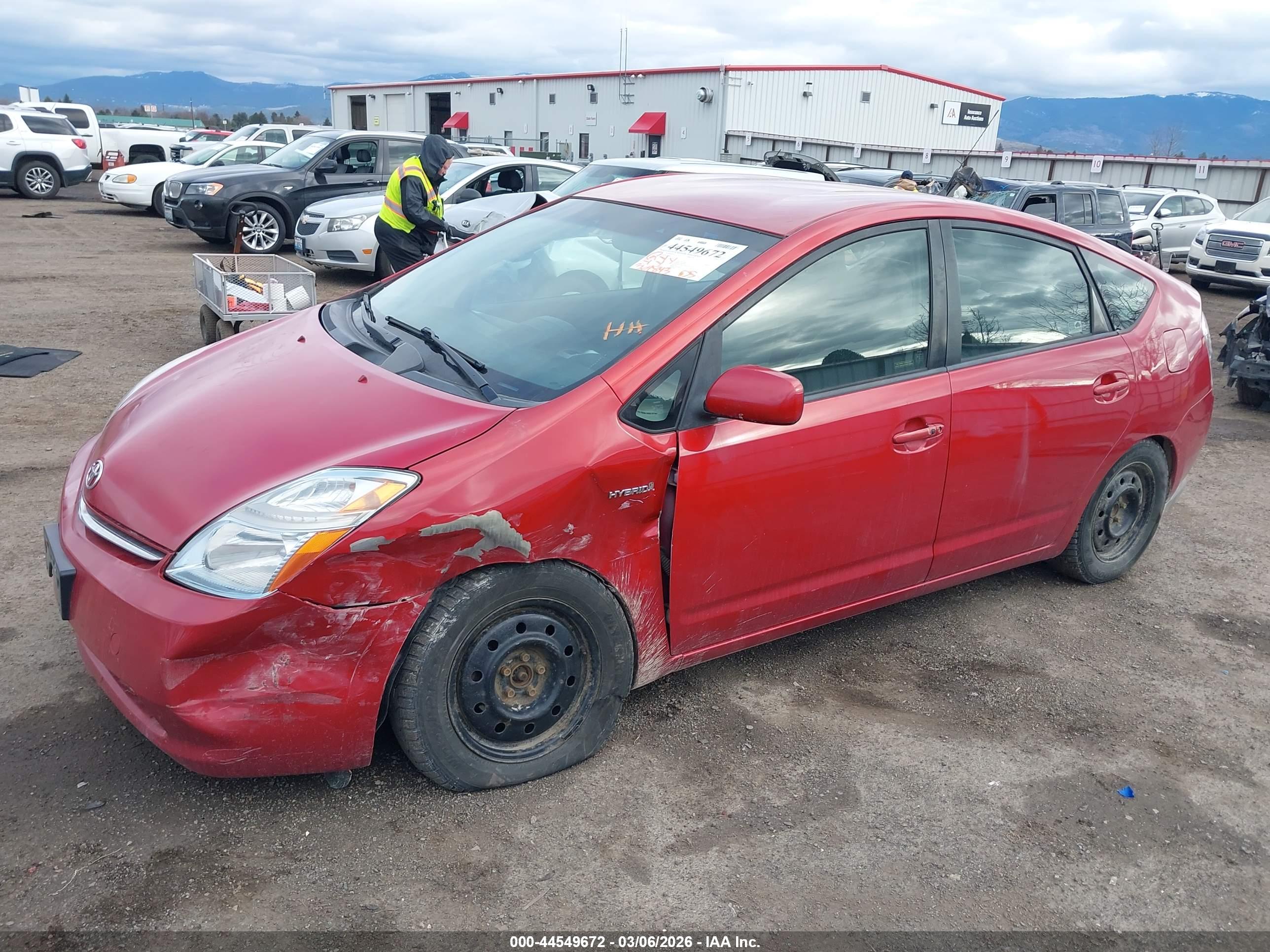 TOYOTA PRIUS image 2