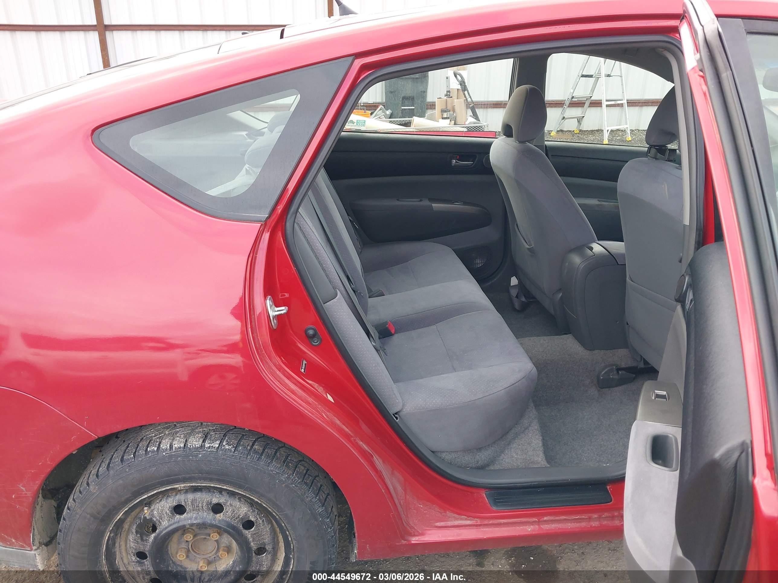TOYOTA PRIUS image 8