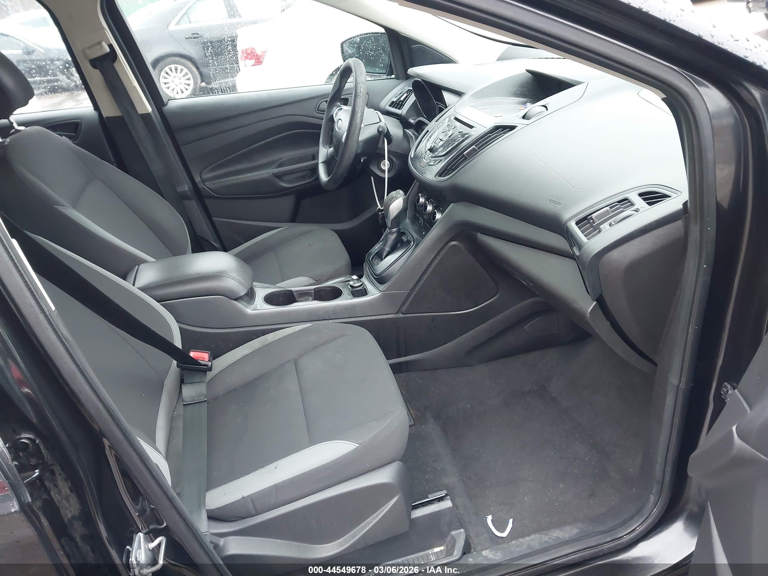 FORD ESCAPE image 5