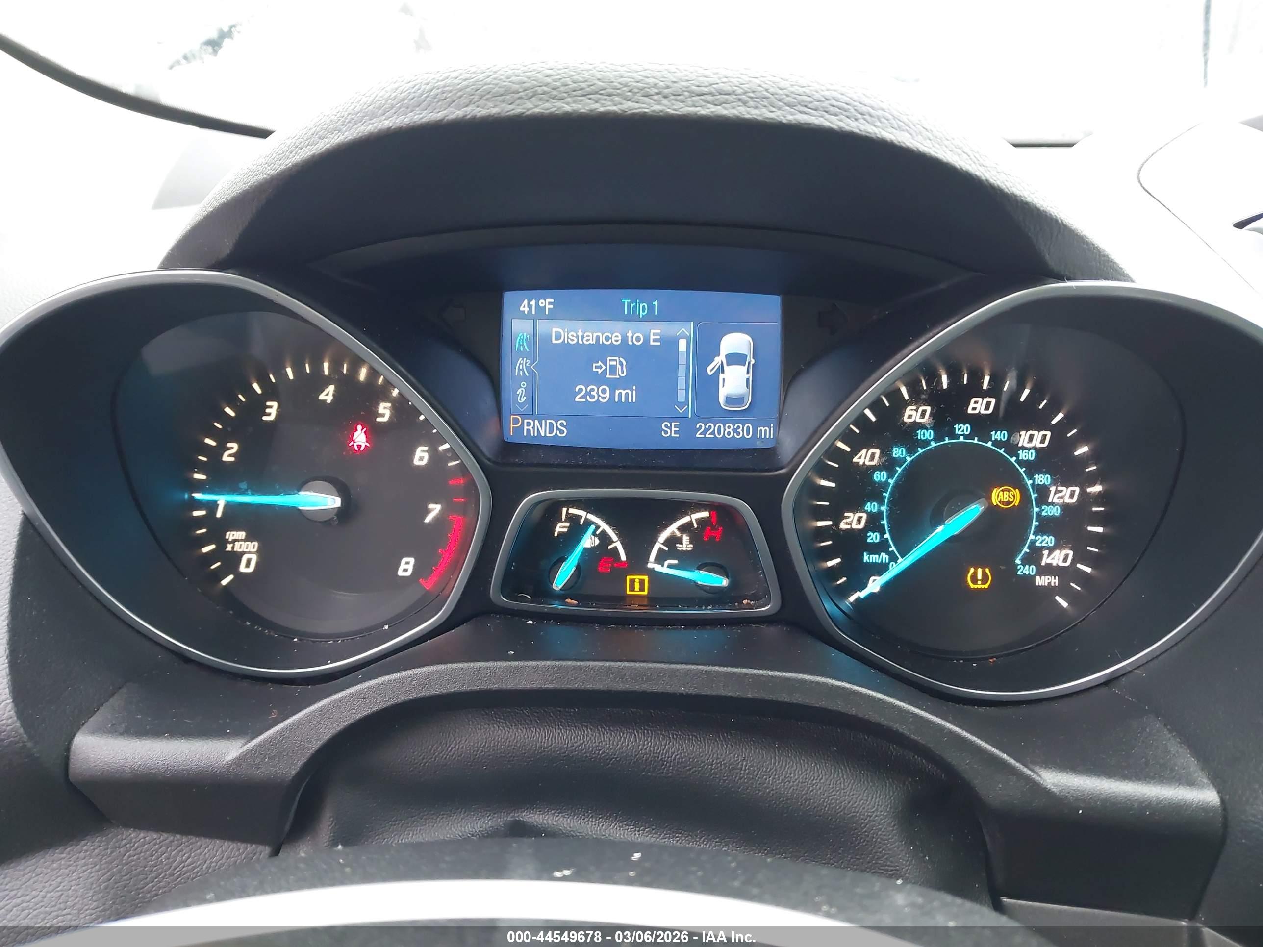 FORD ESCAPE image 7