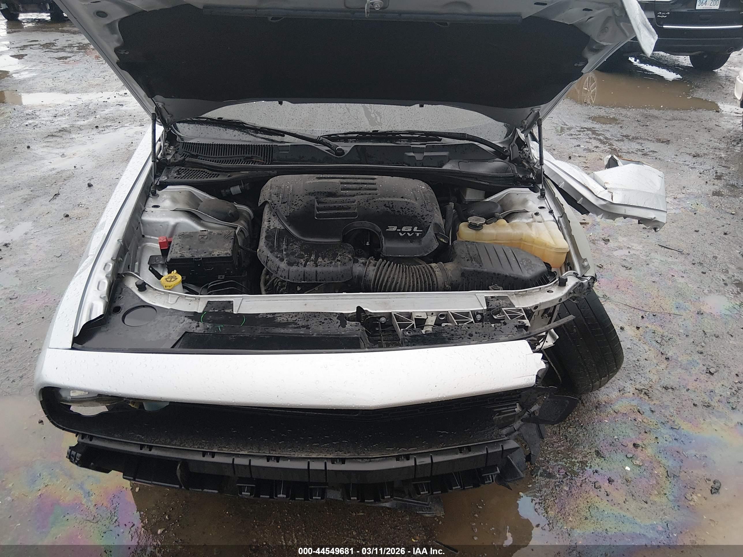 DODGE CHALLENGER image 10