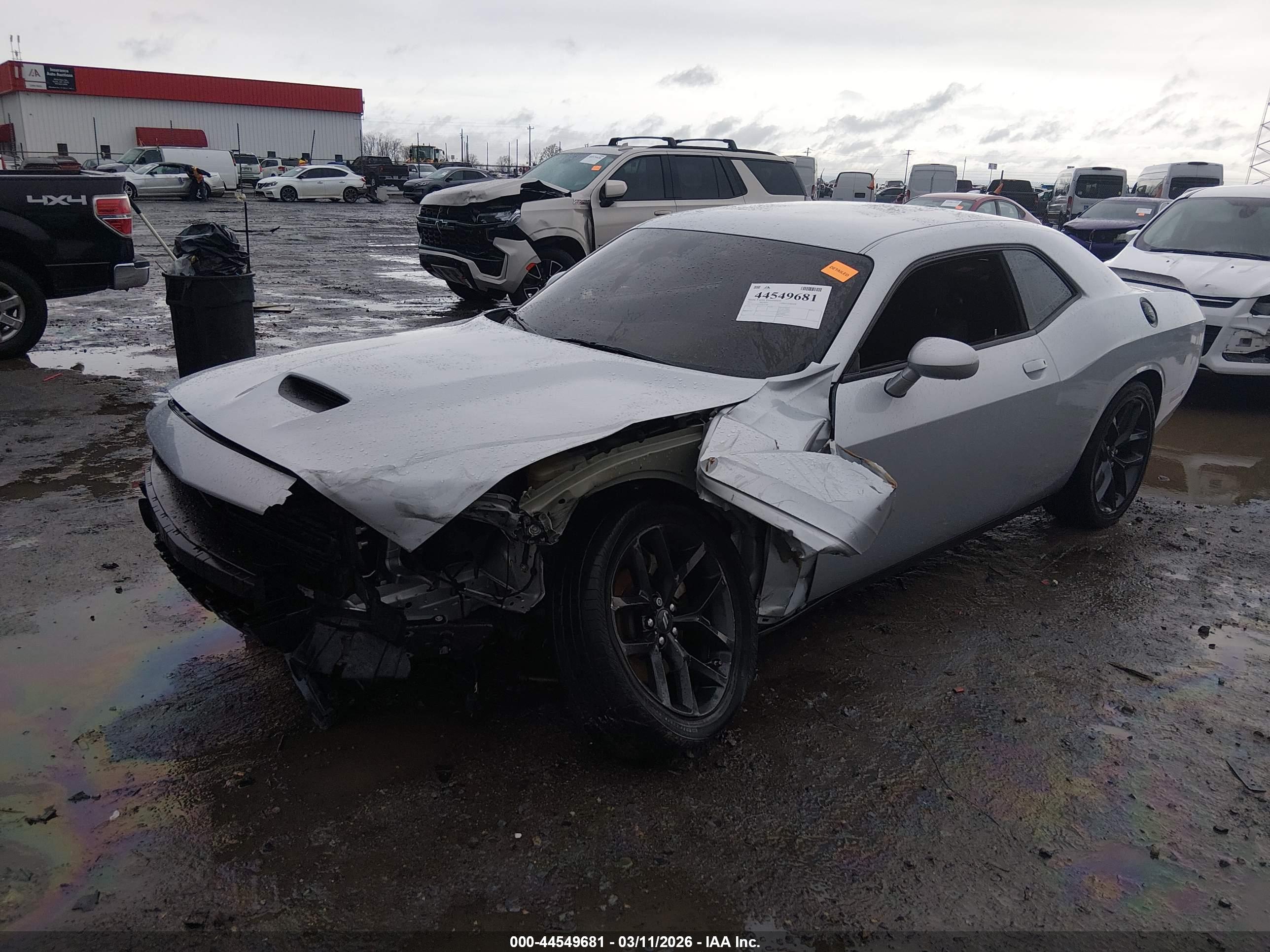 DODGE CHALLENGER image 2