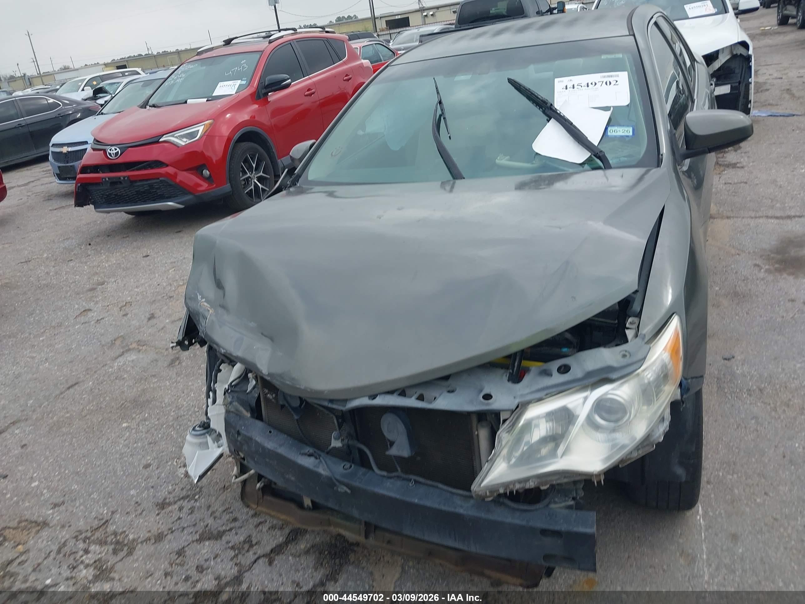 TOYOTA CAMRY image 10