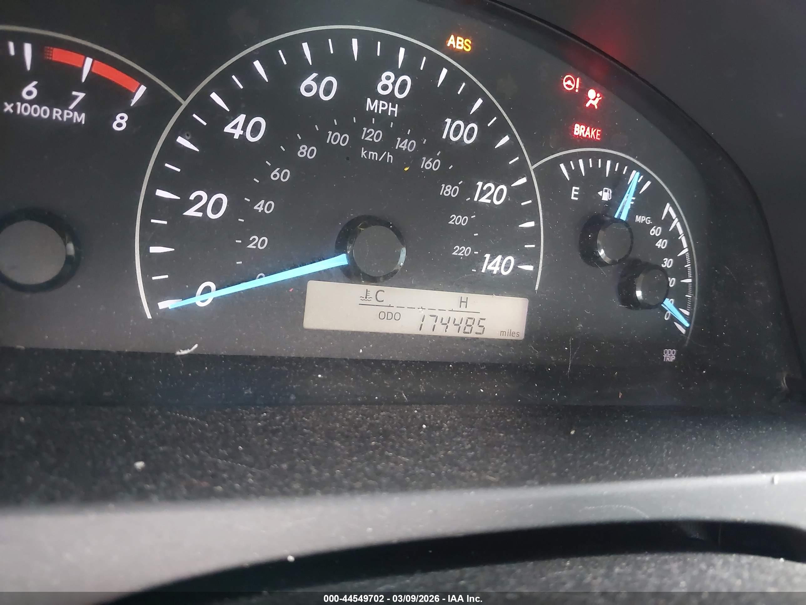 TOYOTA CAMRY image 7