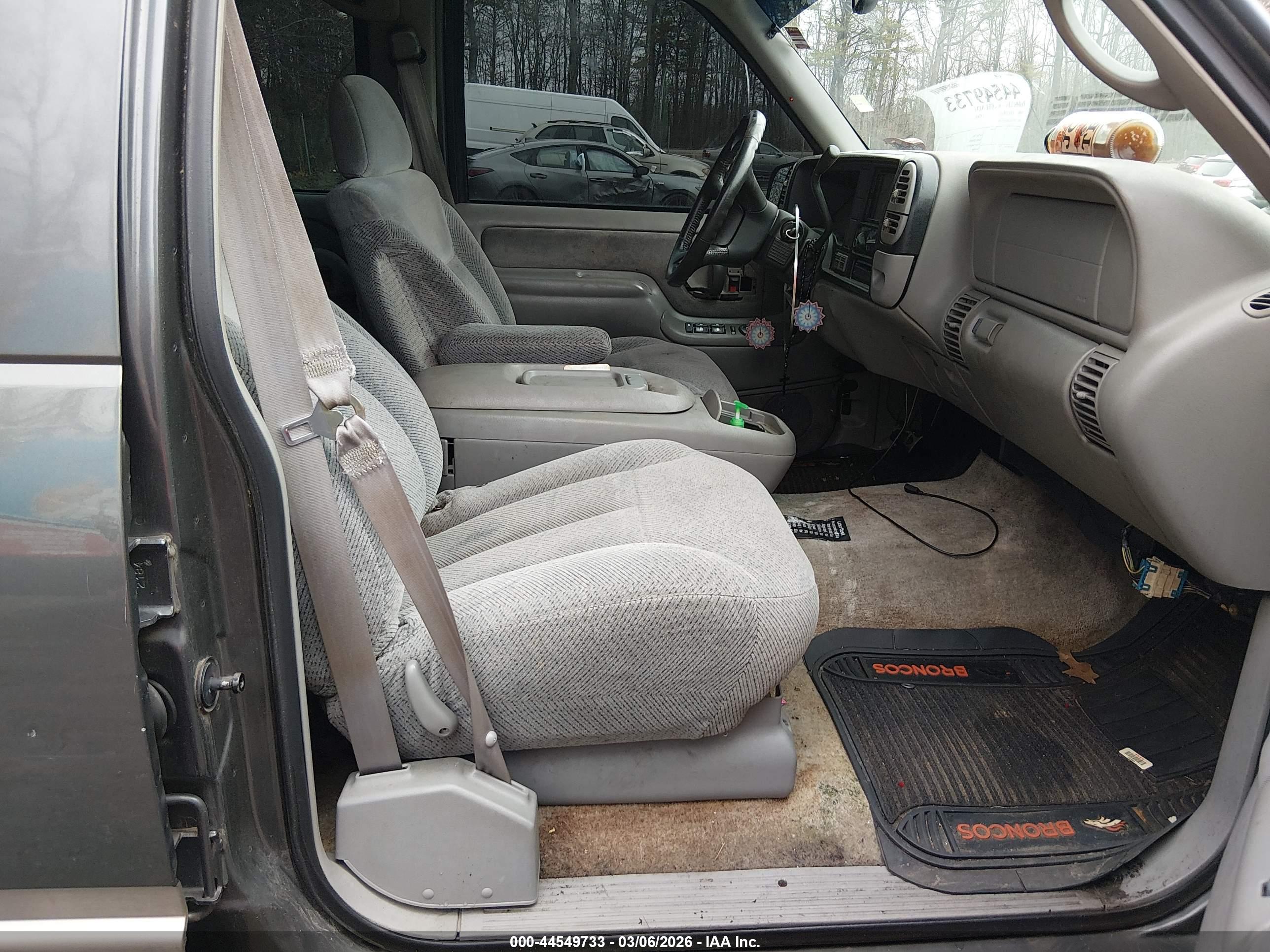 CHEVROLET TAHOE image 5
