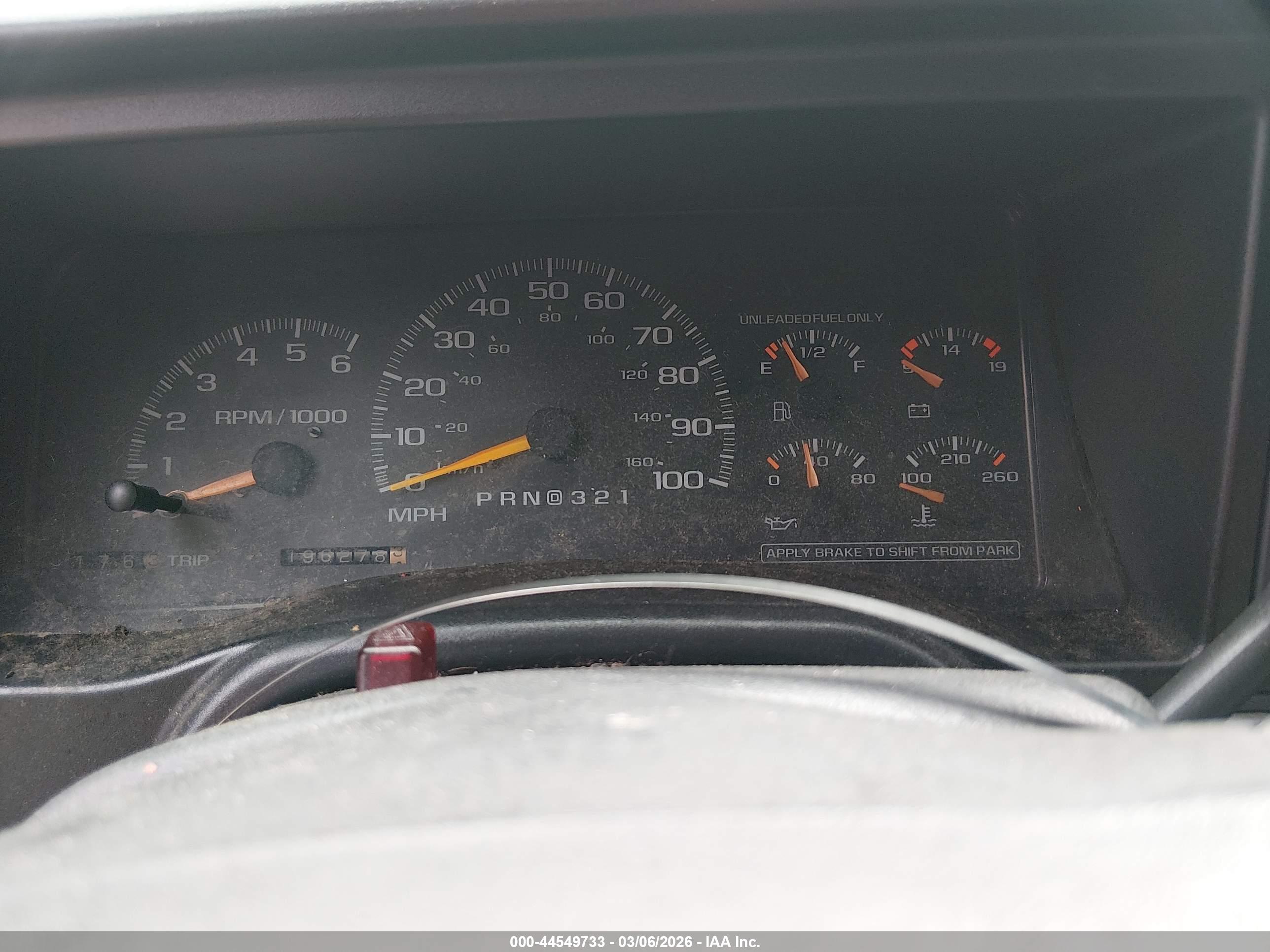CHEVROLET TAHOE image 7