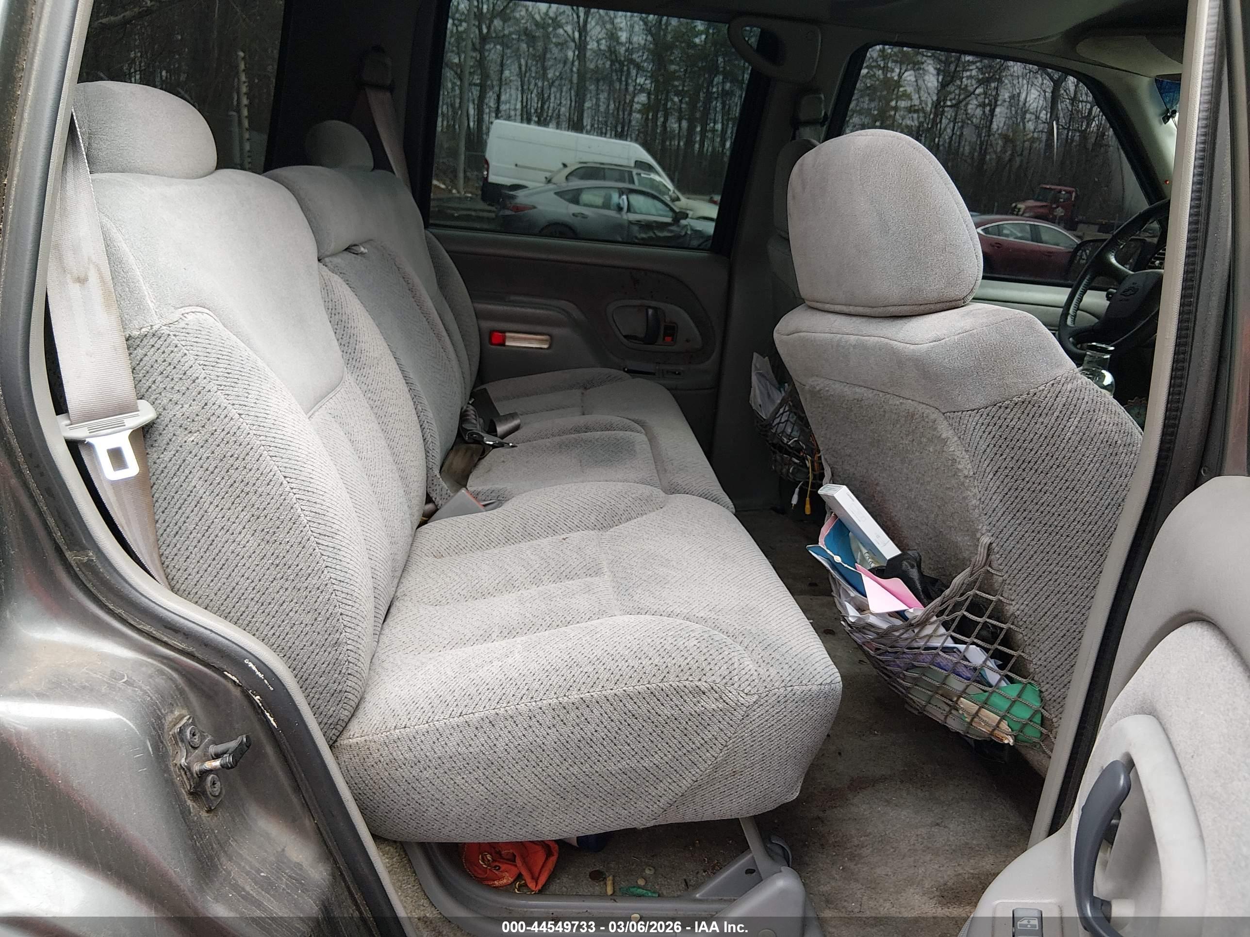 CHEVROLET TAHOE image 8