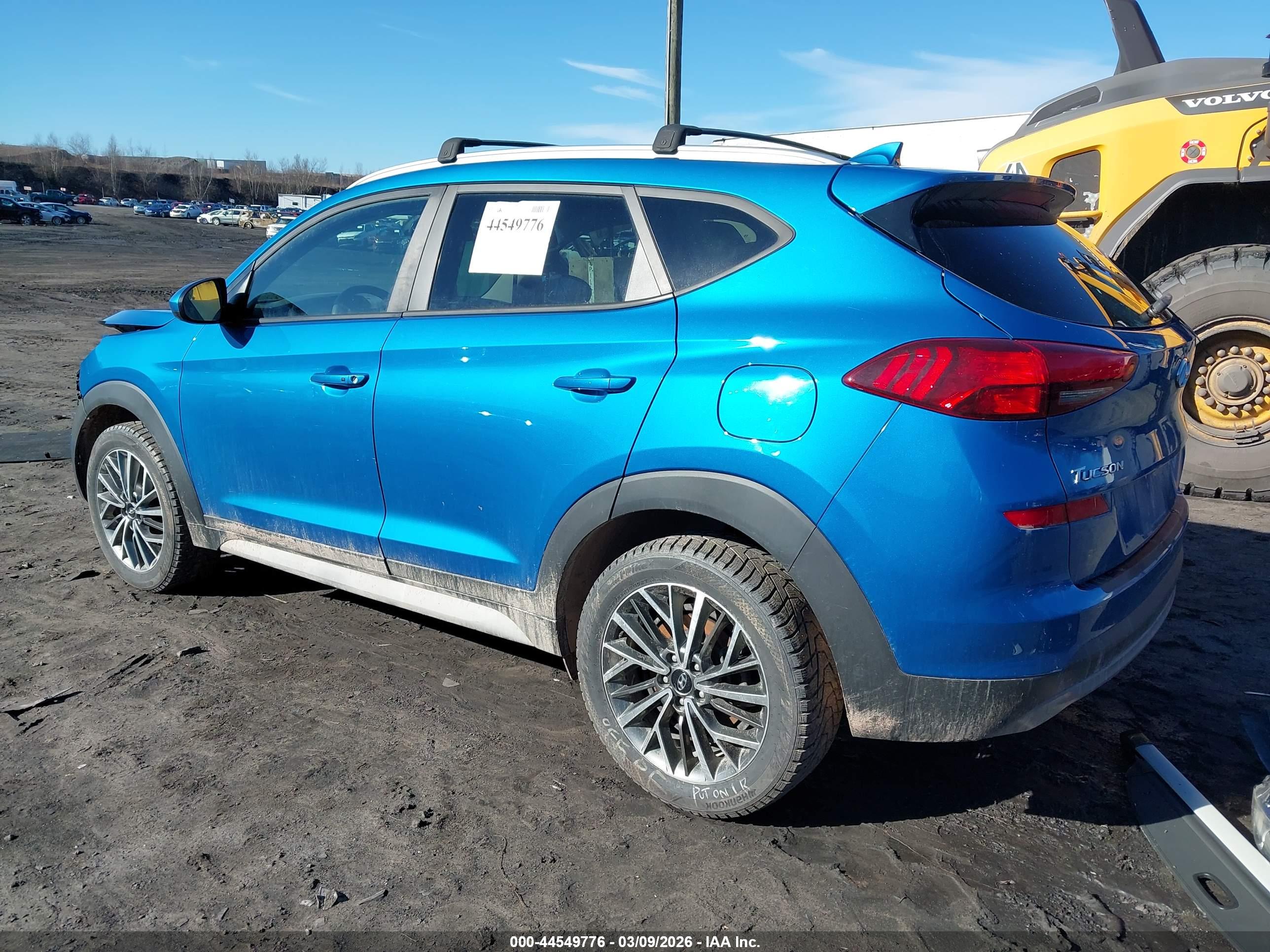 HYUNDAI TUCSON image 3