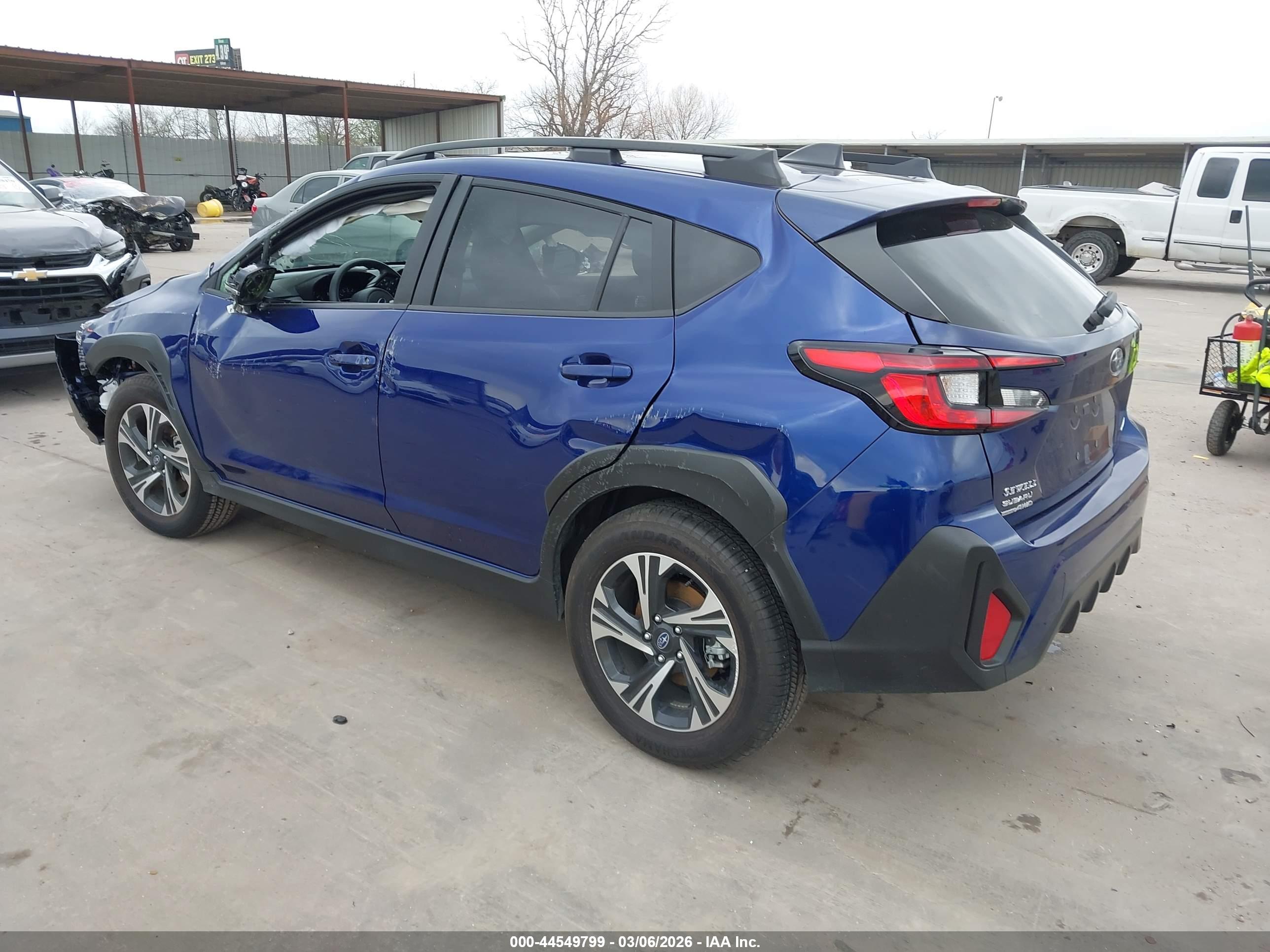 SUBARU CROSSTREK image 3