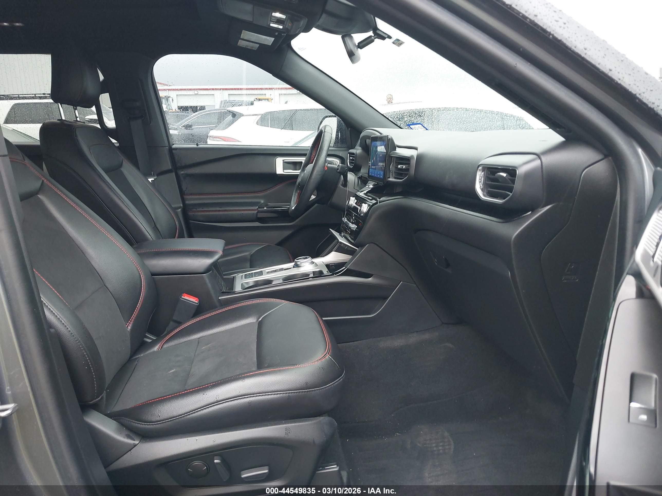 FORD EXPLORER image 5