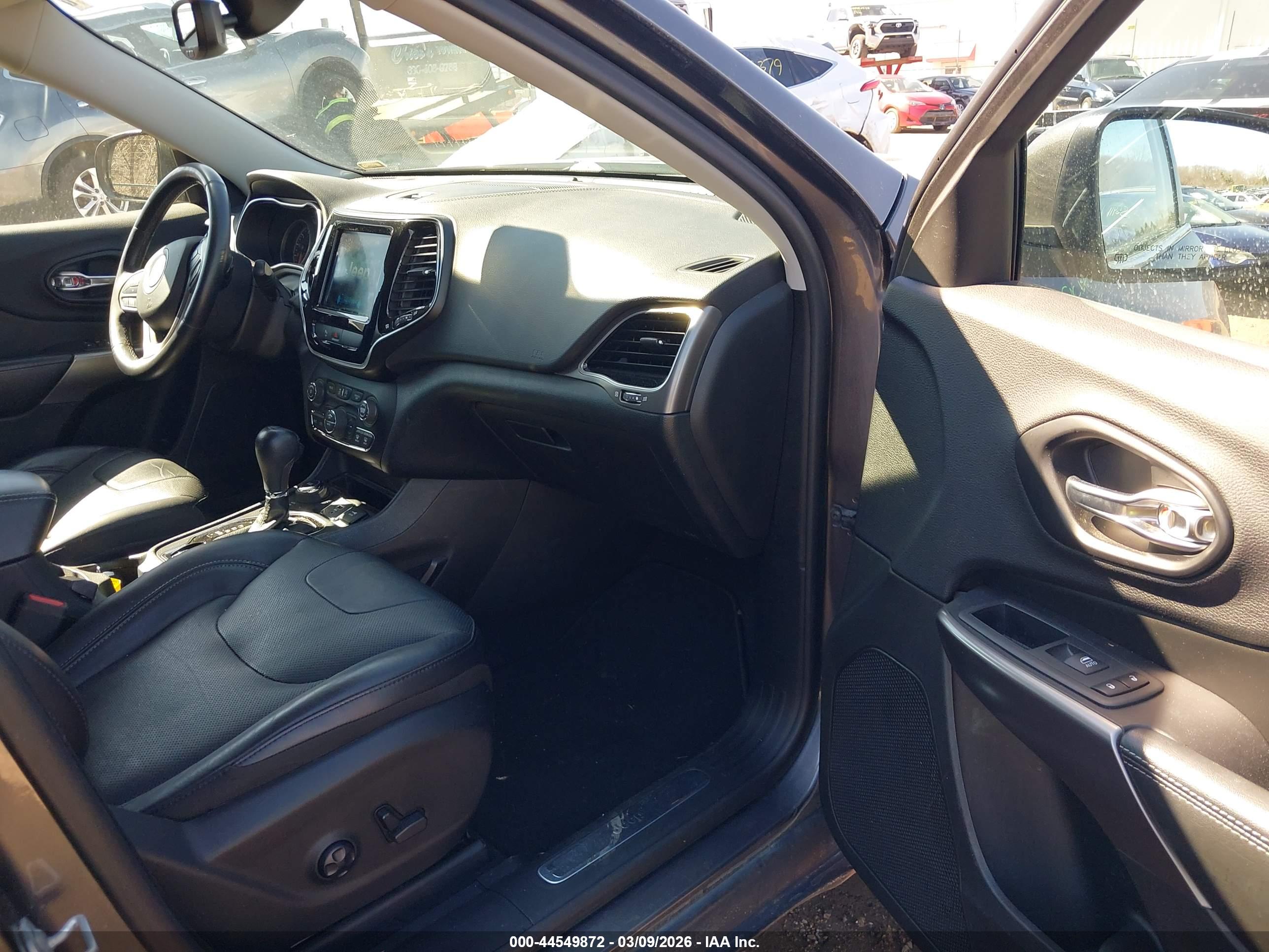 JEEP CHEROKEE image 5