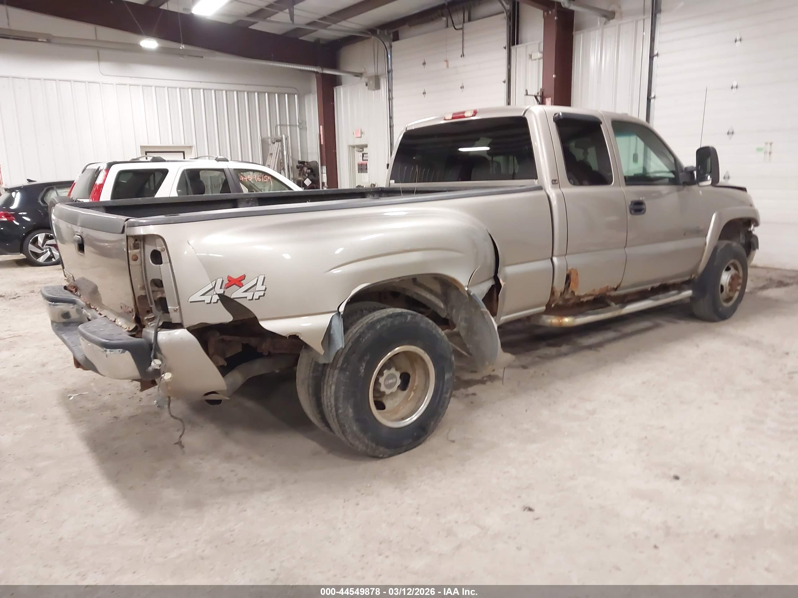 GMC SIERRA image 4