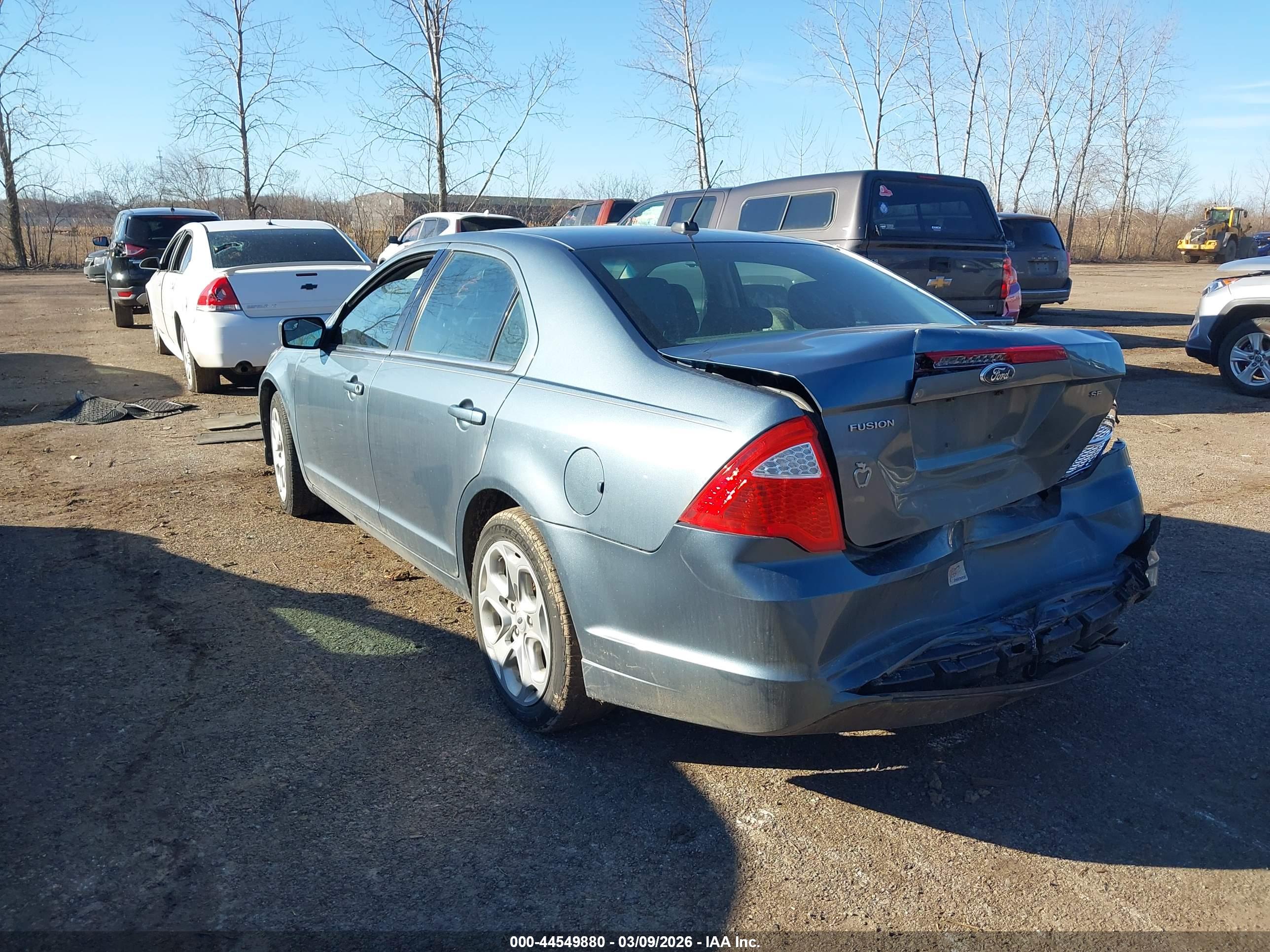 FORD FUSION image 3