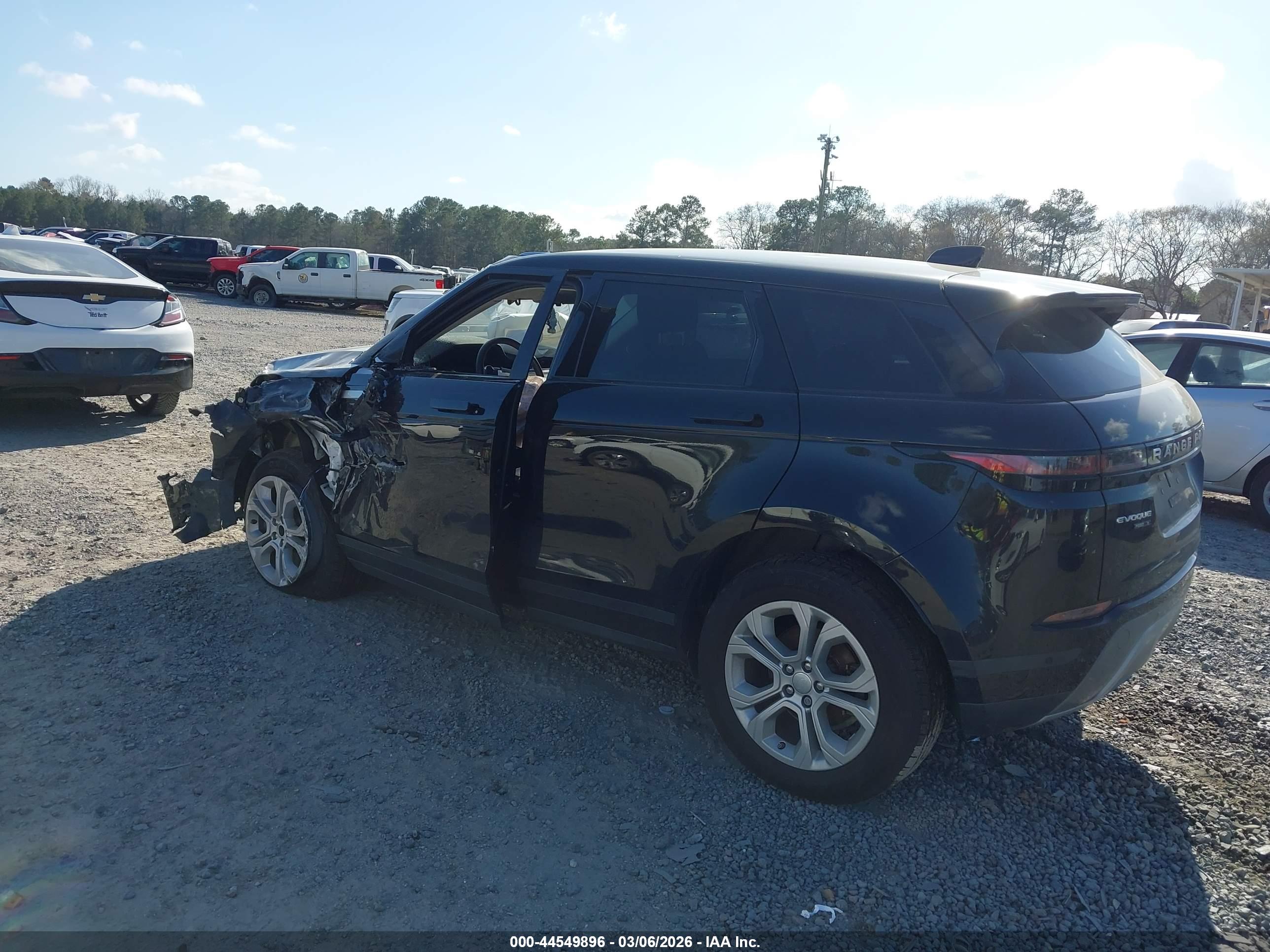 LAND ROVER image 3