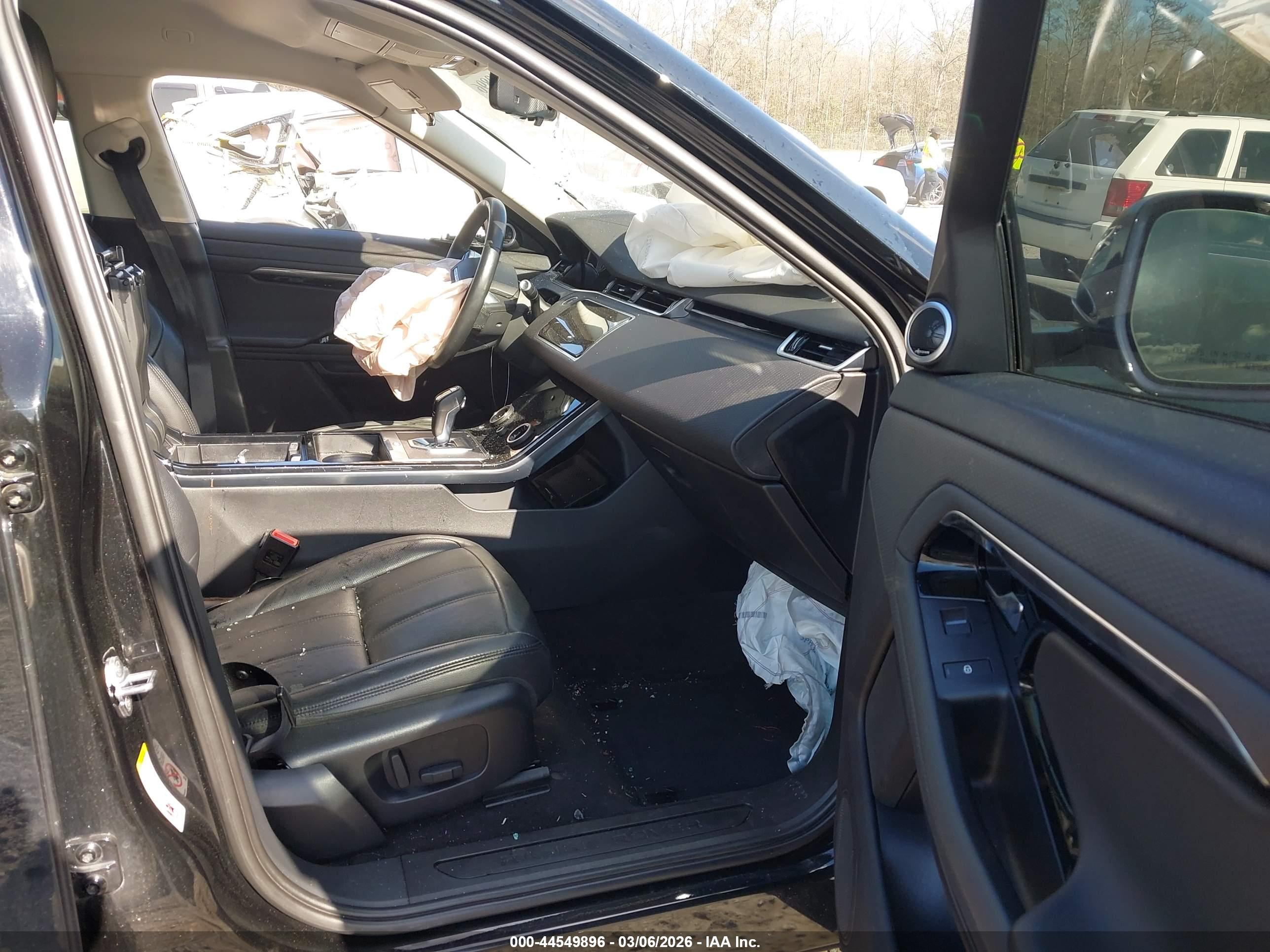 LAND ROVER image 5