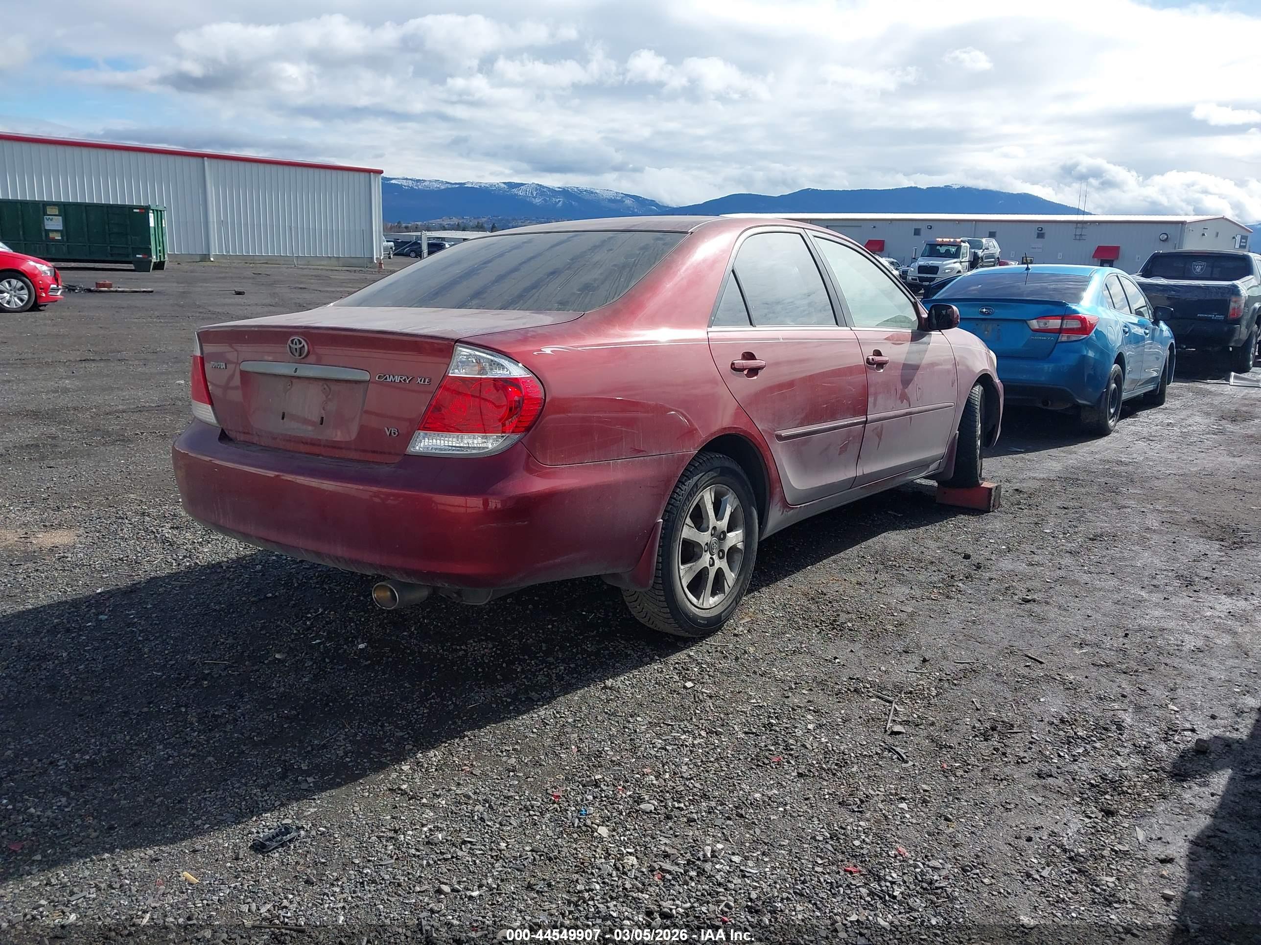 TOYOTA CAMRY image 4
