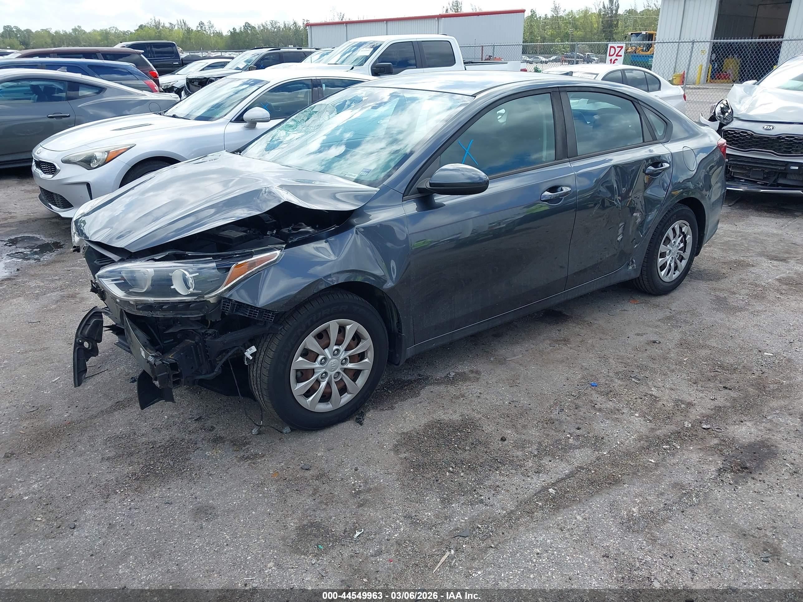 KIA FORTE image 2
