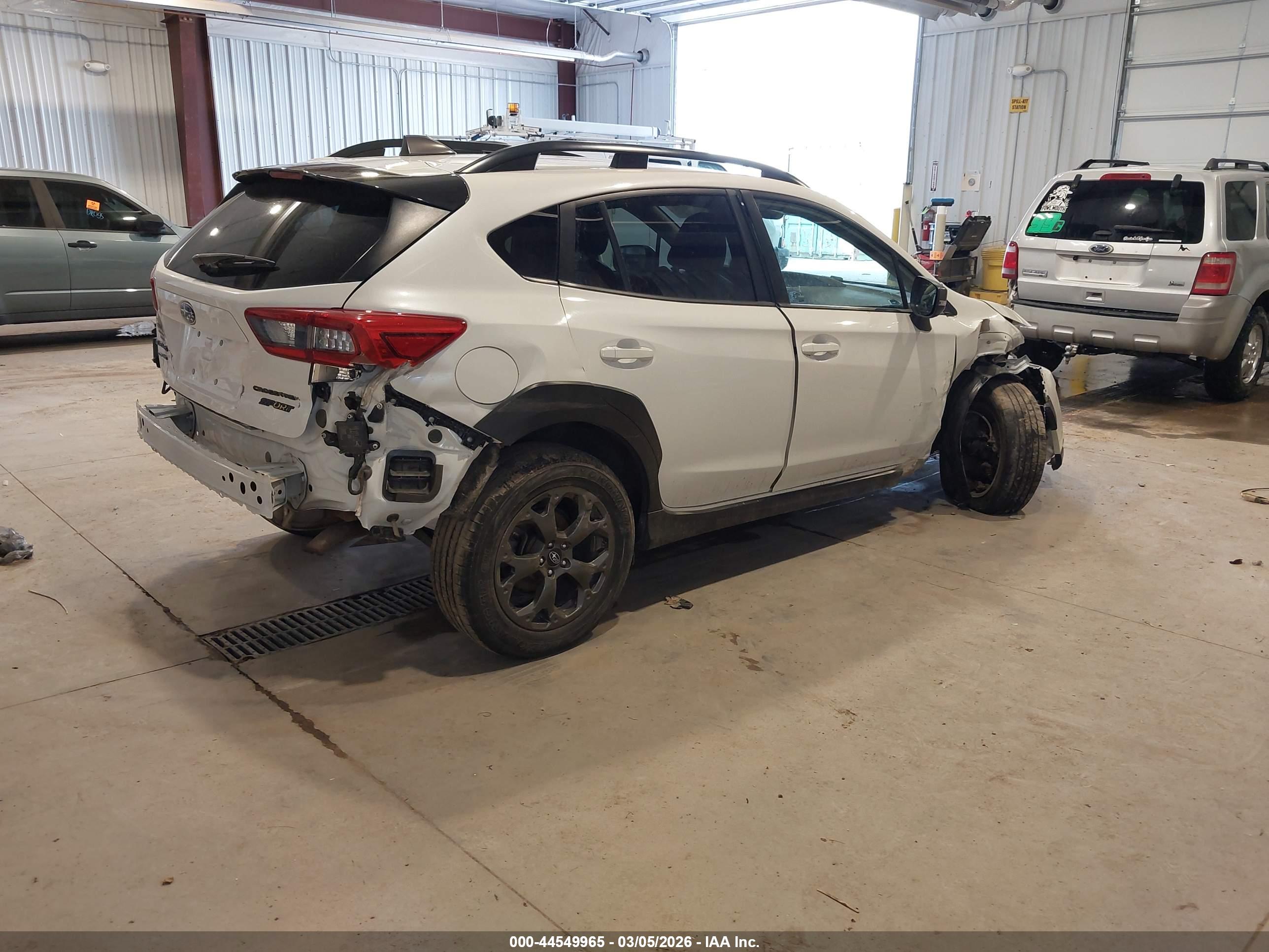 SUBARU CROSSTREK image 4