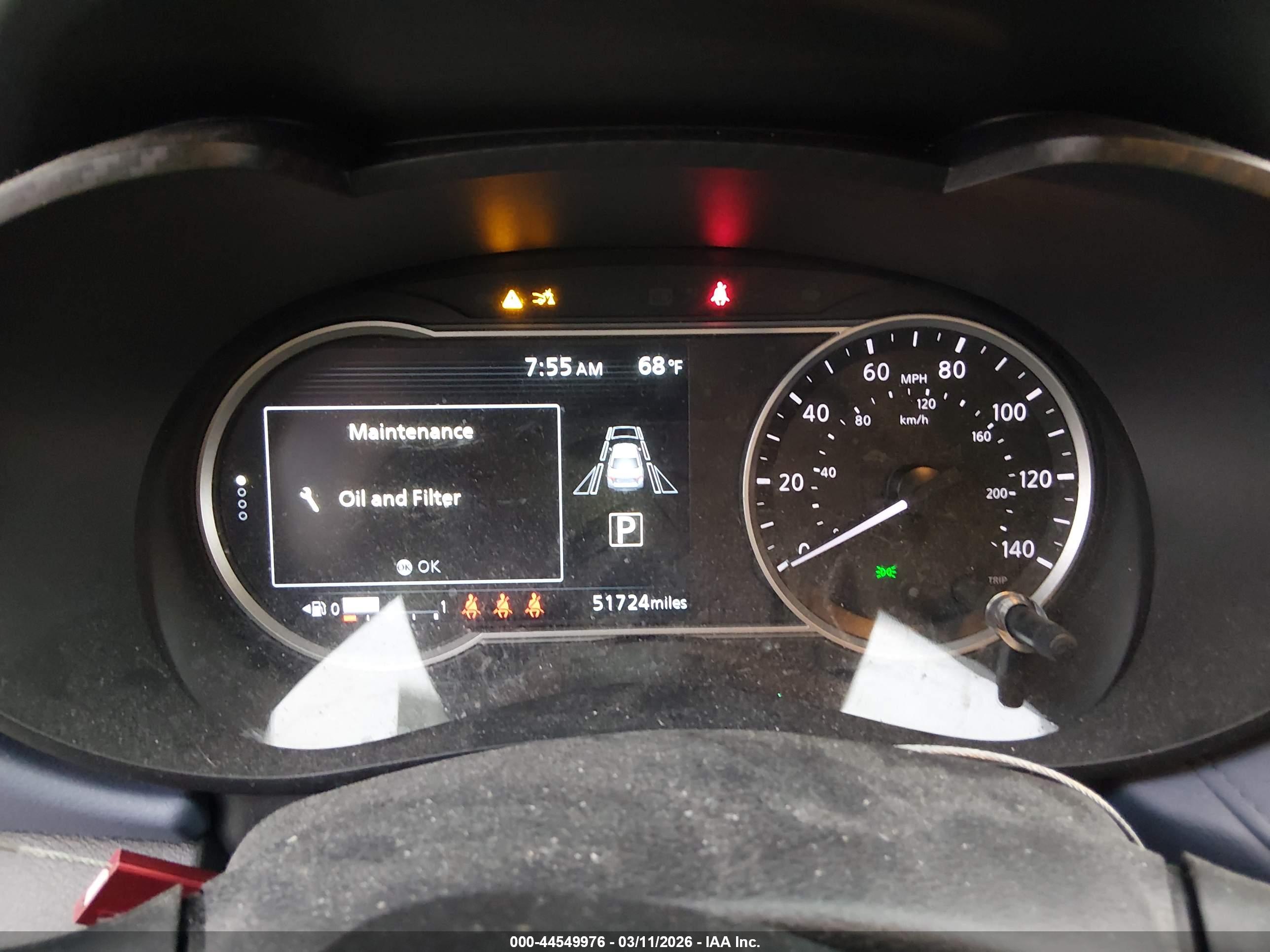 NISSAN VERSA image 7