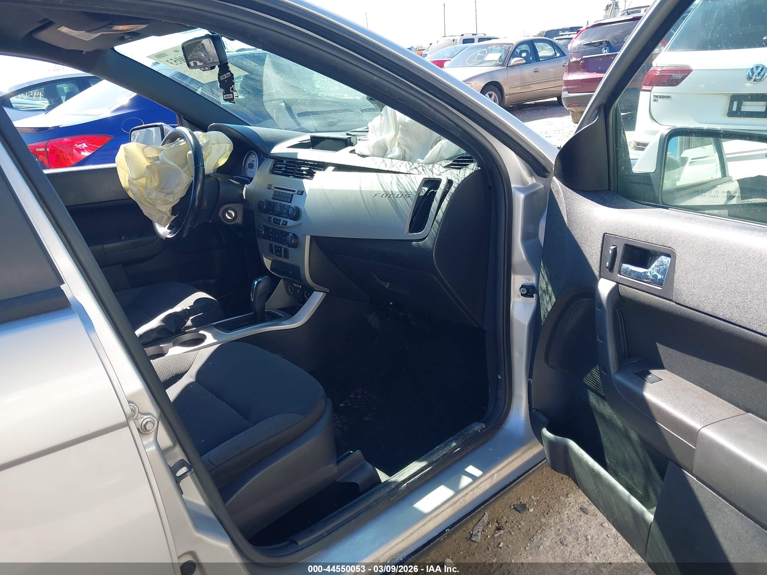 FORD FOCUS image 5