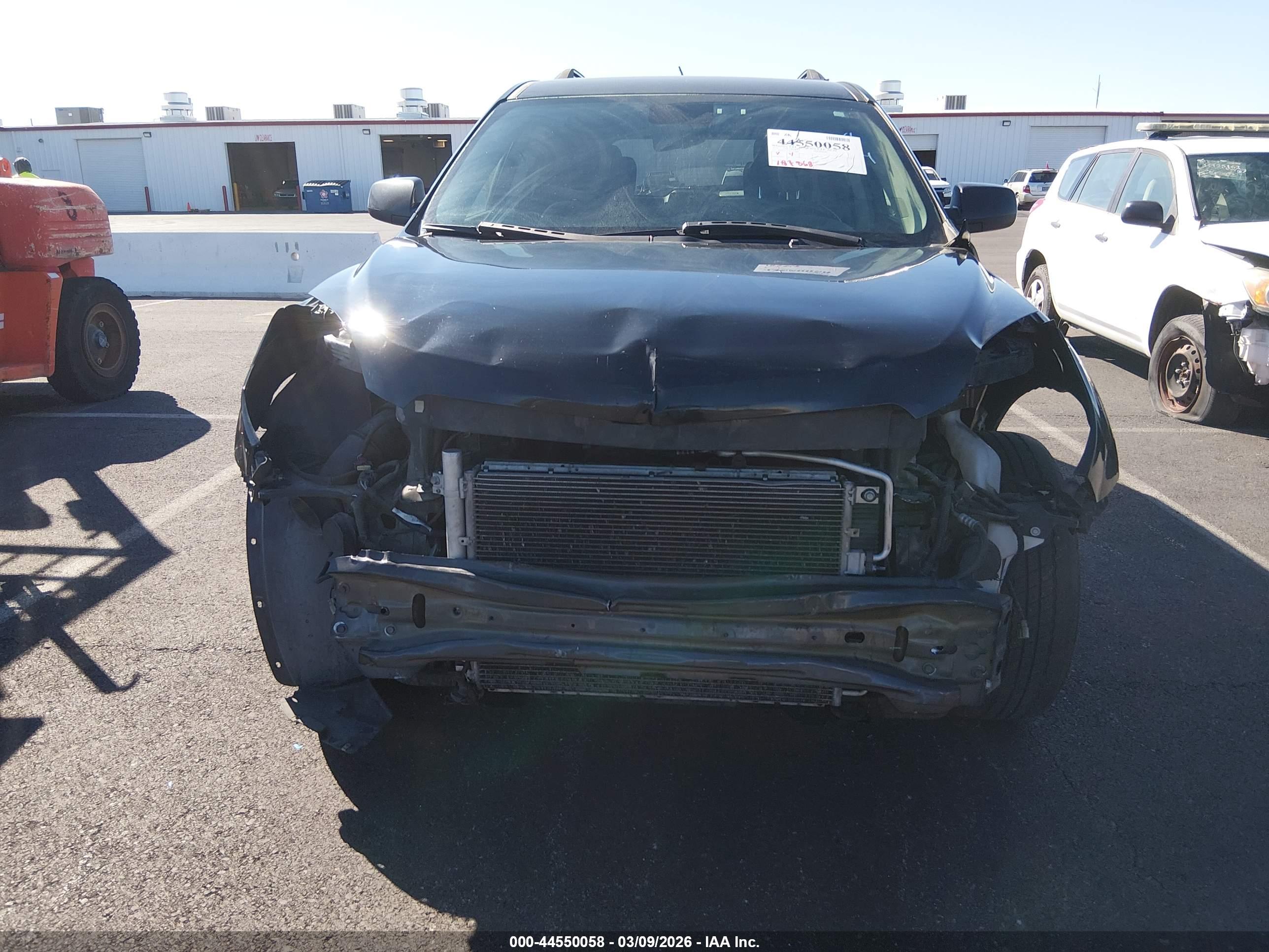 CHEVROLET EQUINOX image 6