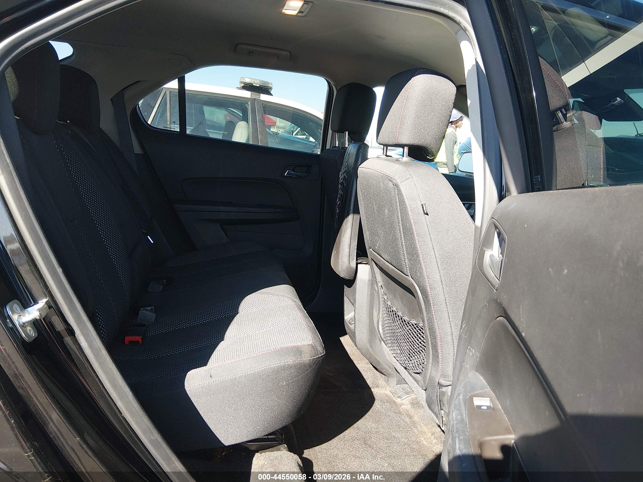 CHEVROLET EQUINOX image 8