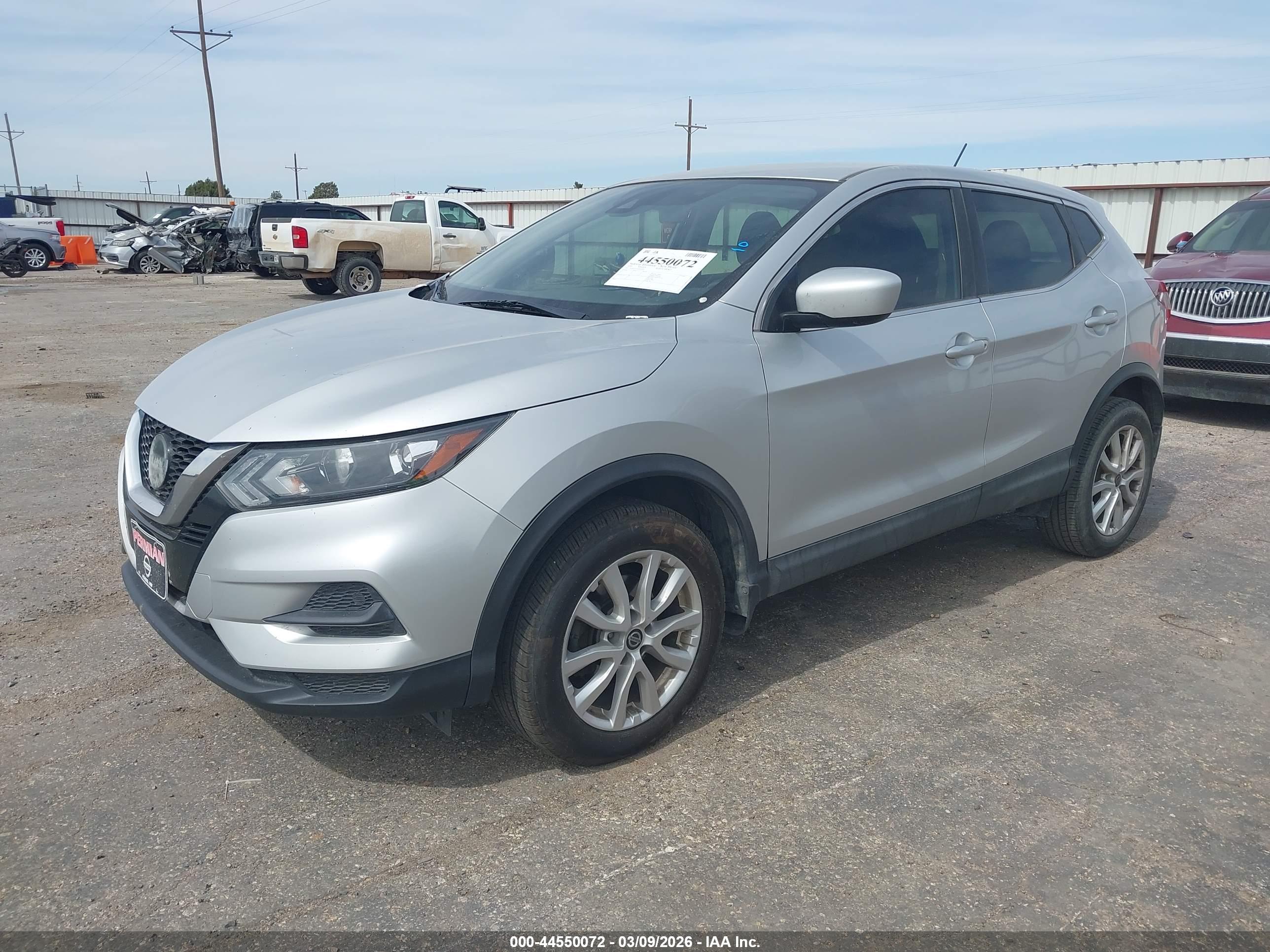 NISSAN ROGUE image 2