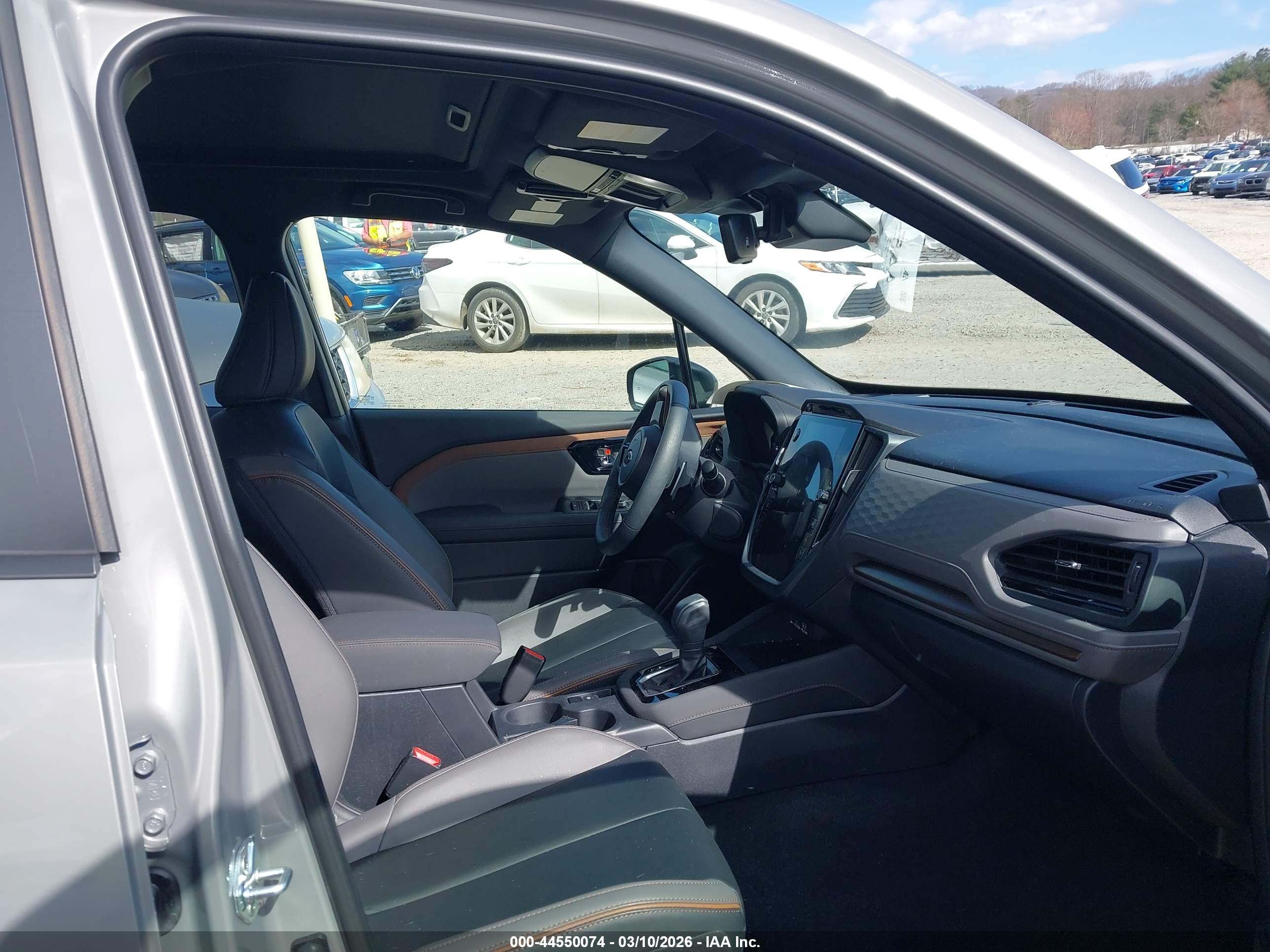 SUBARU FORESTER image 5