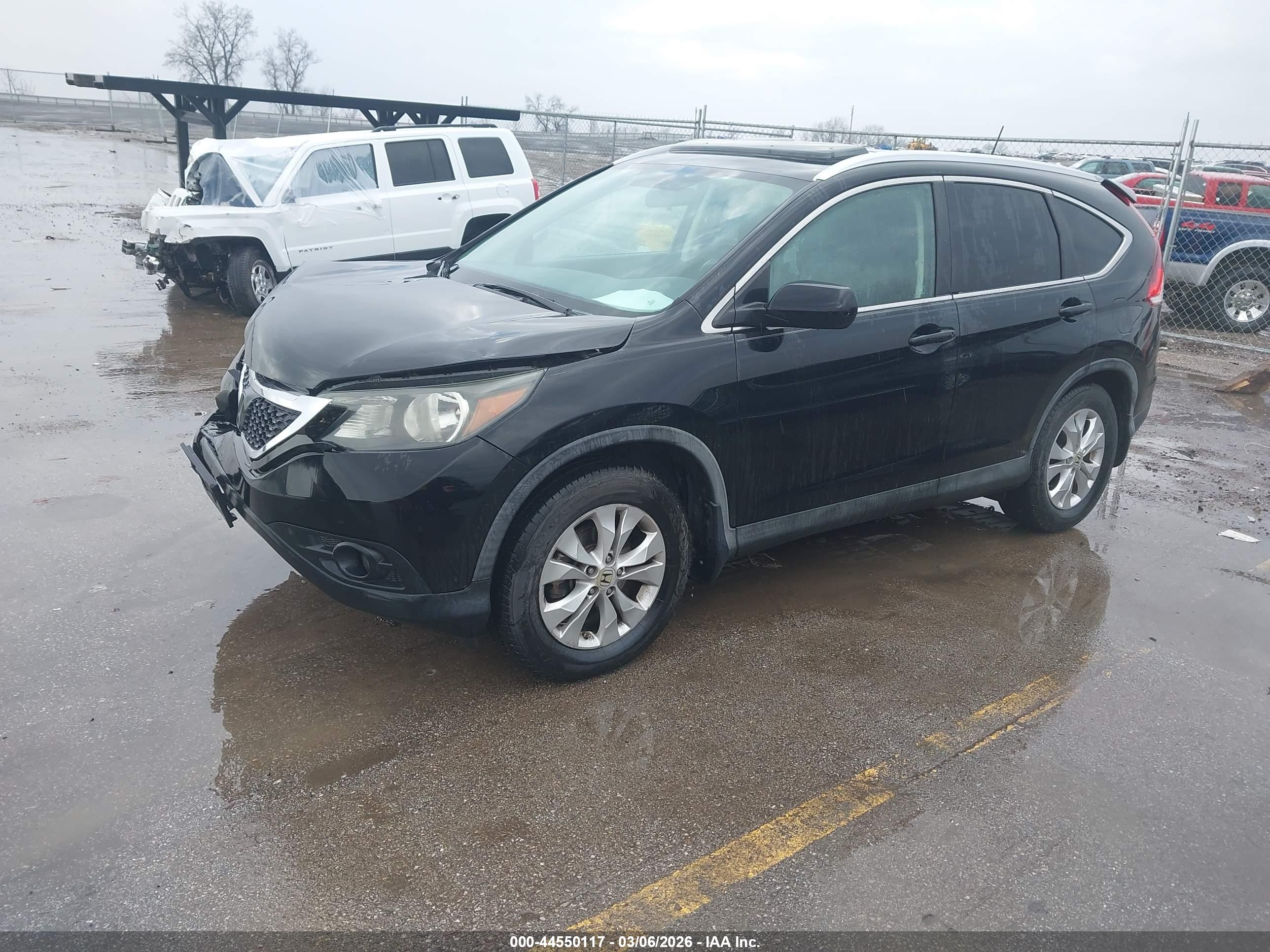 HONDA CR-V image 2