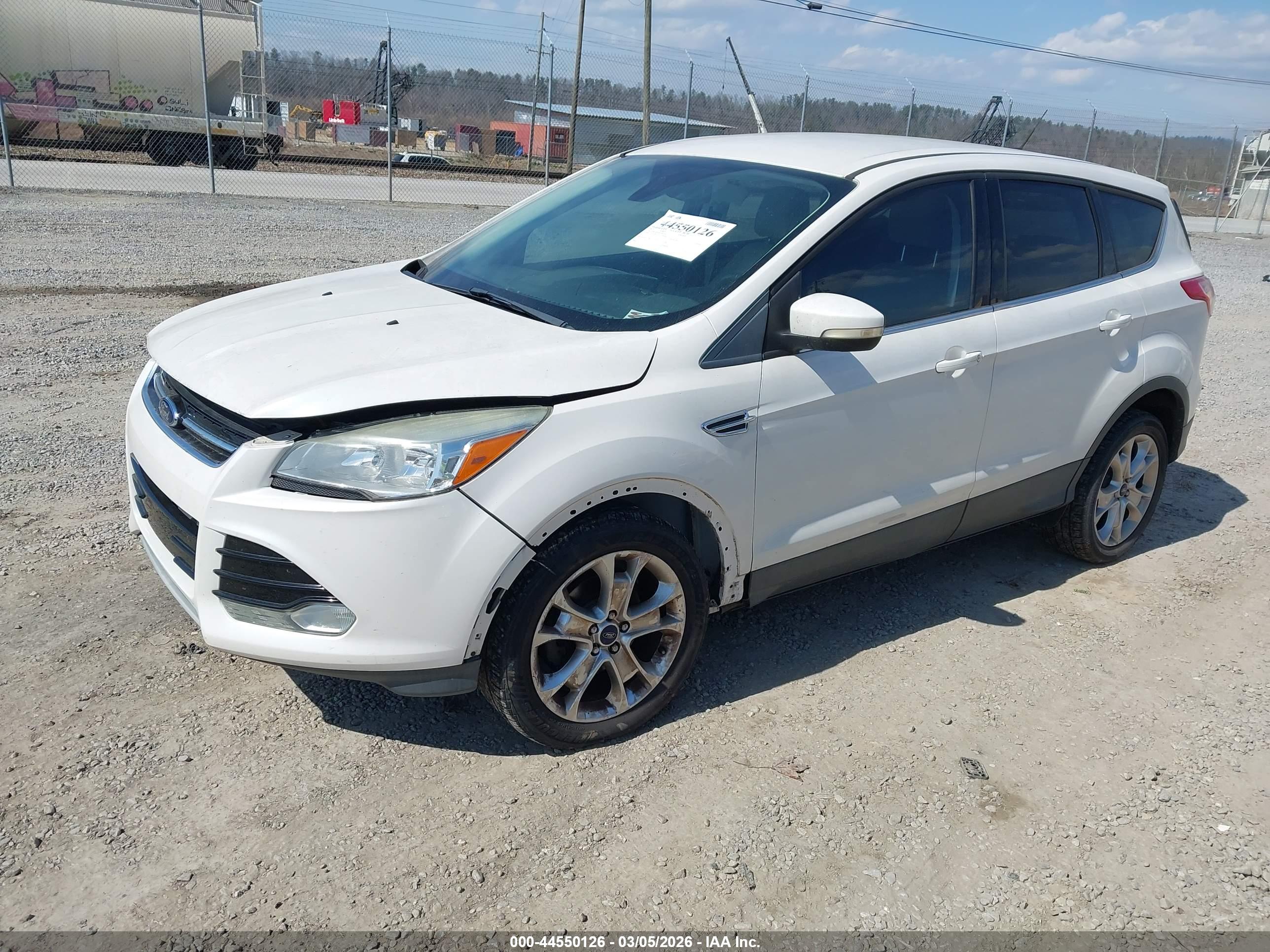 FORD ESCAPE image 2