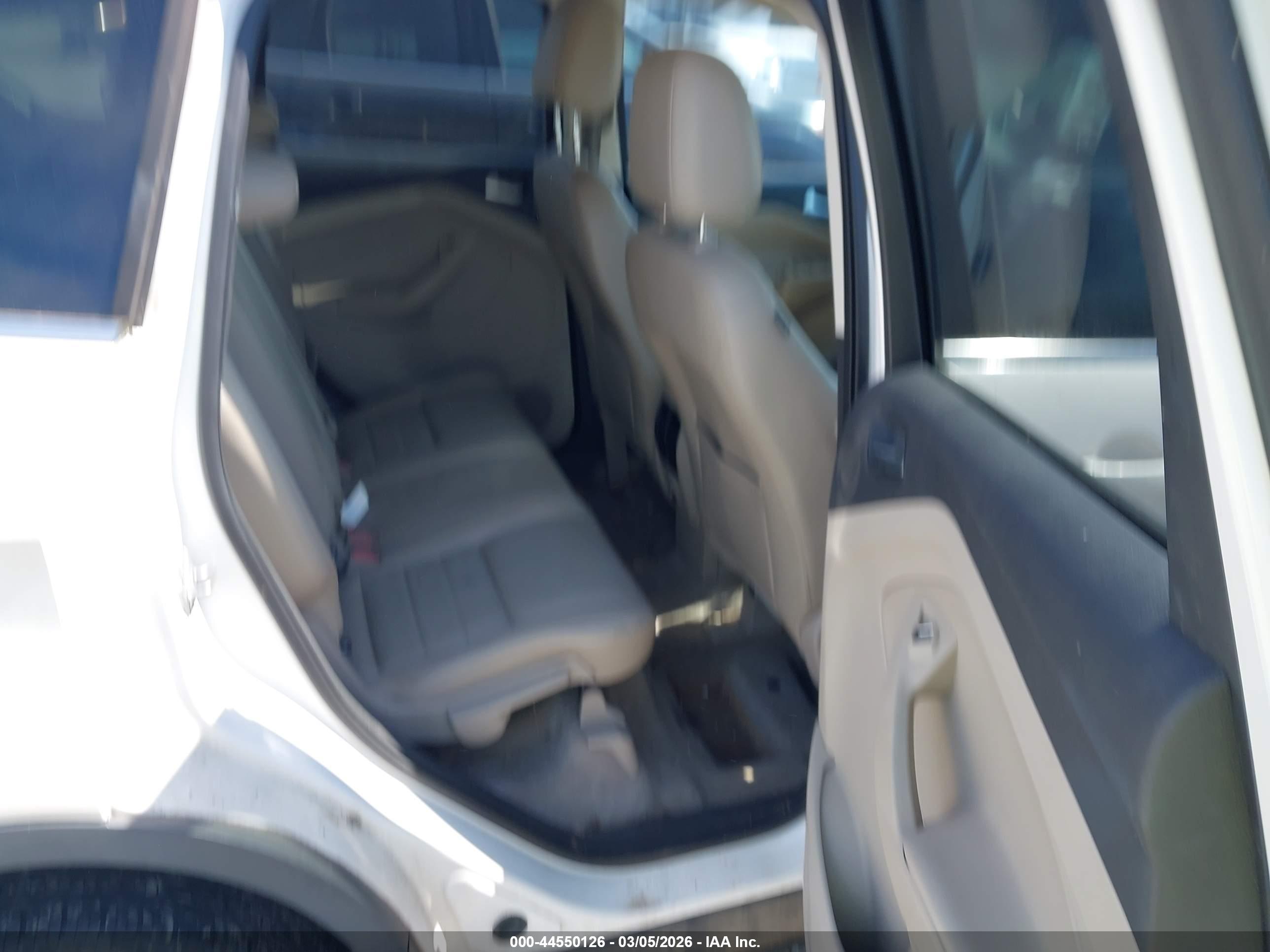 FORD ESCAPE image 8