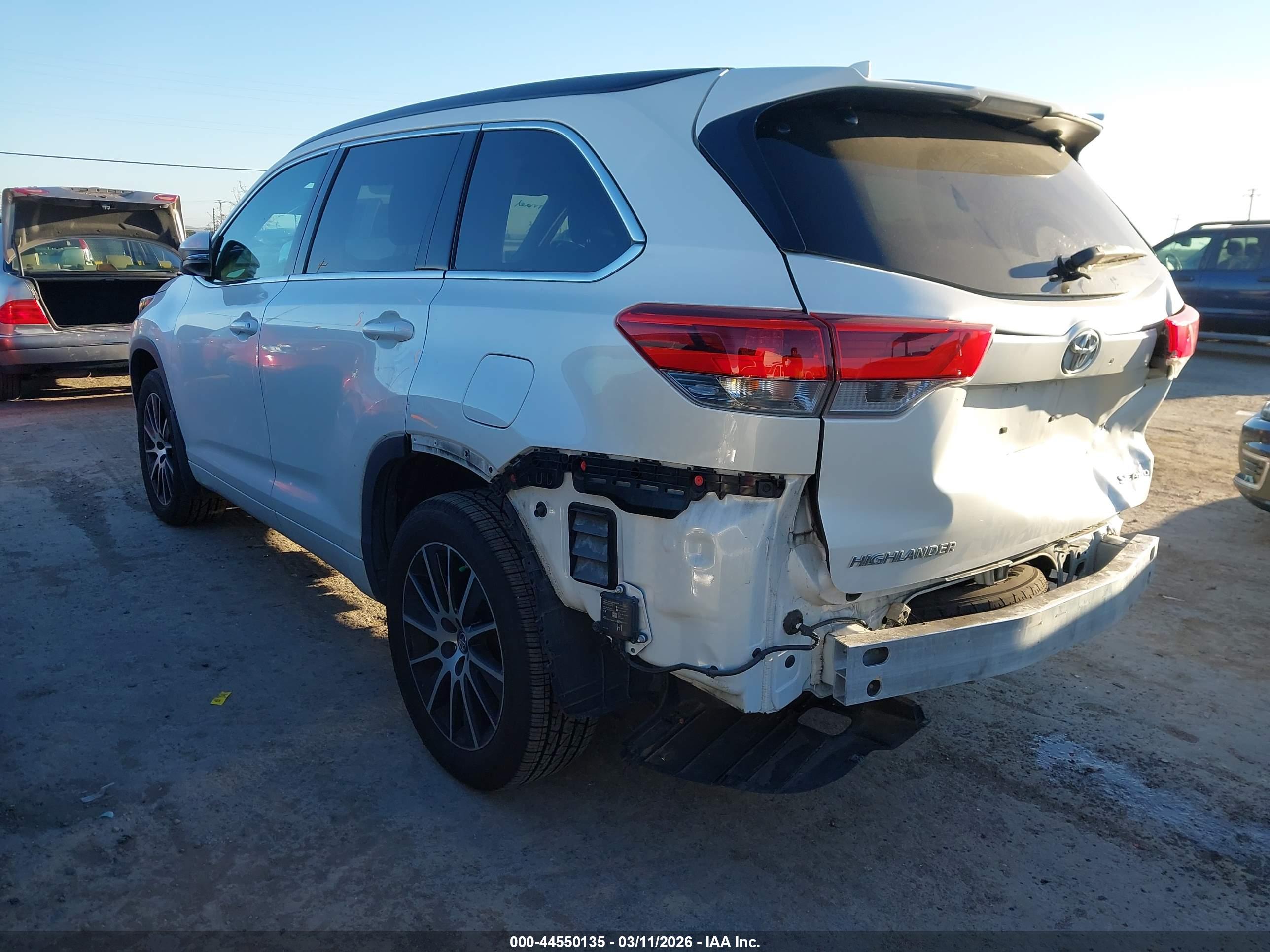 TOYOTA HIGHLANDER image 3