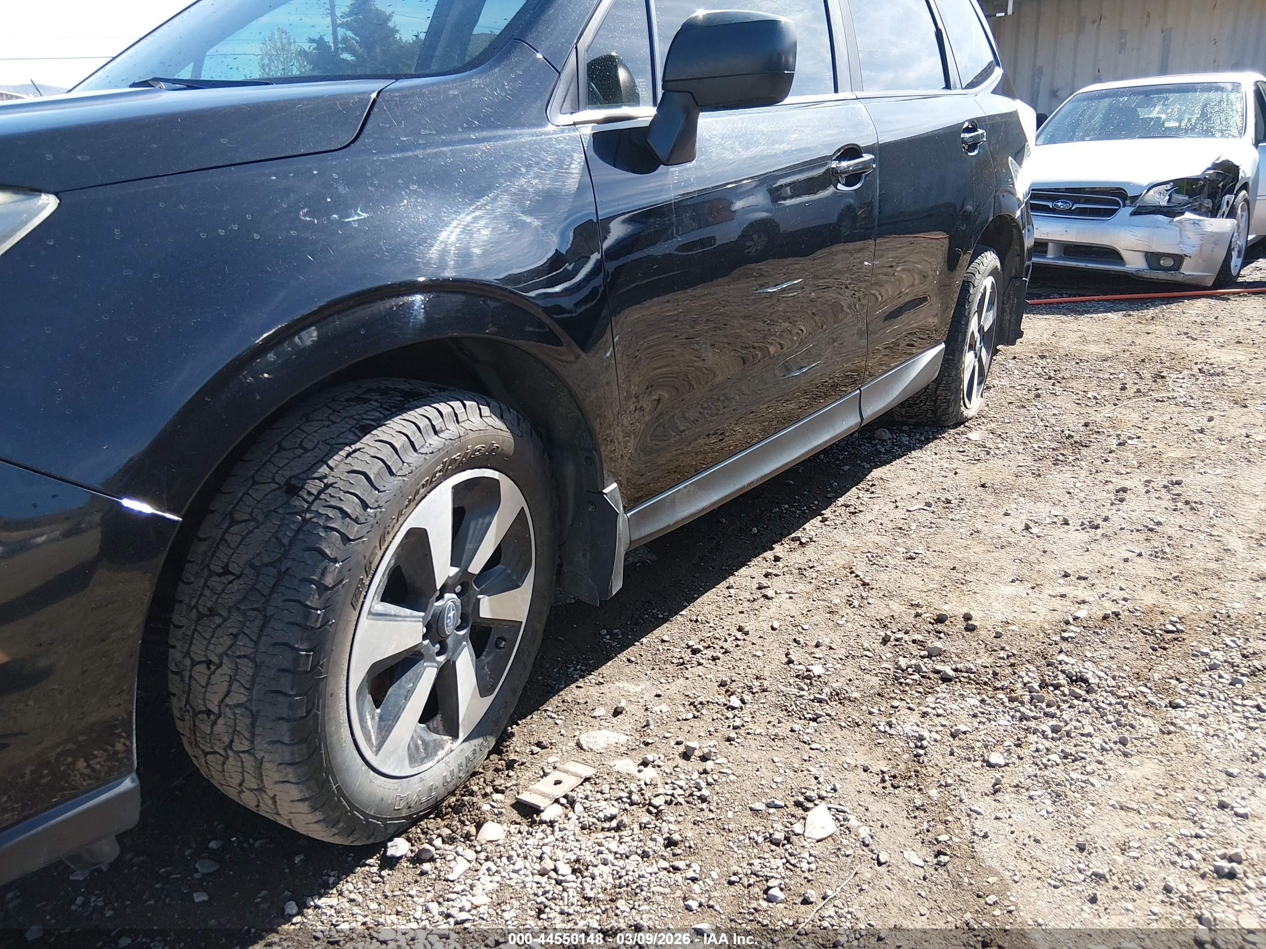 SUBARU FORESTER image 6