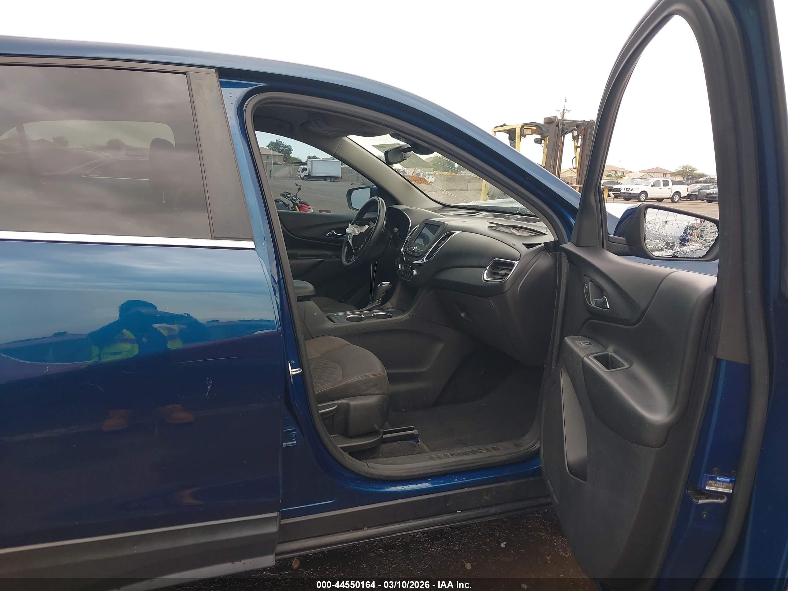 CHEVROLET EQUINOX image 5