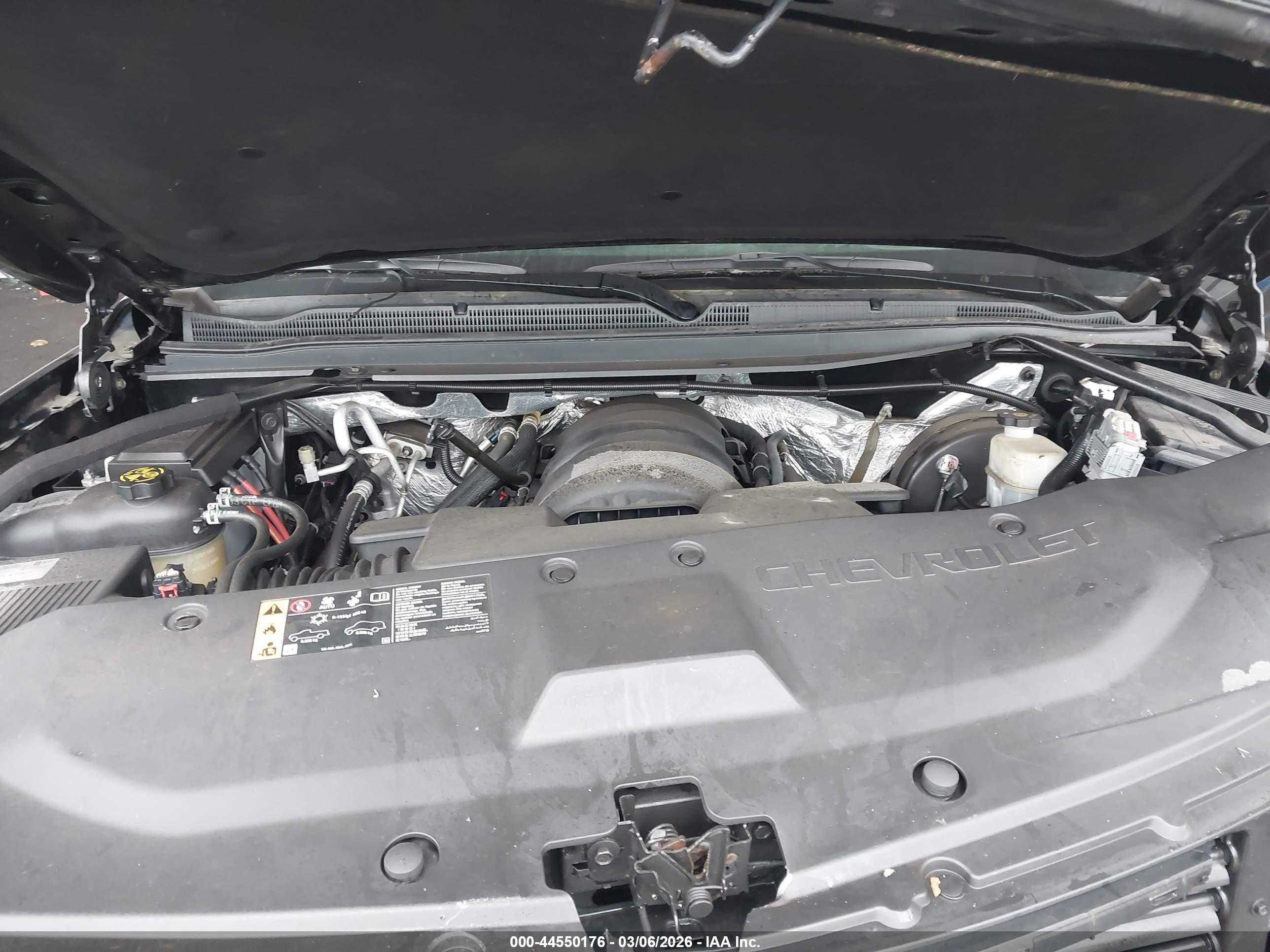 CHEVROLET TAHOE image 10